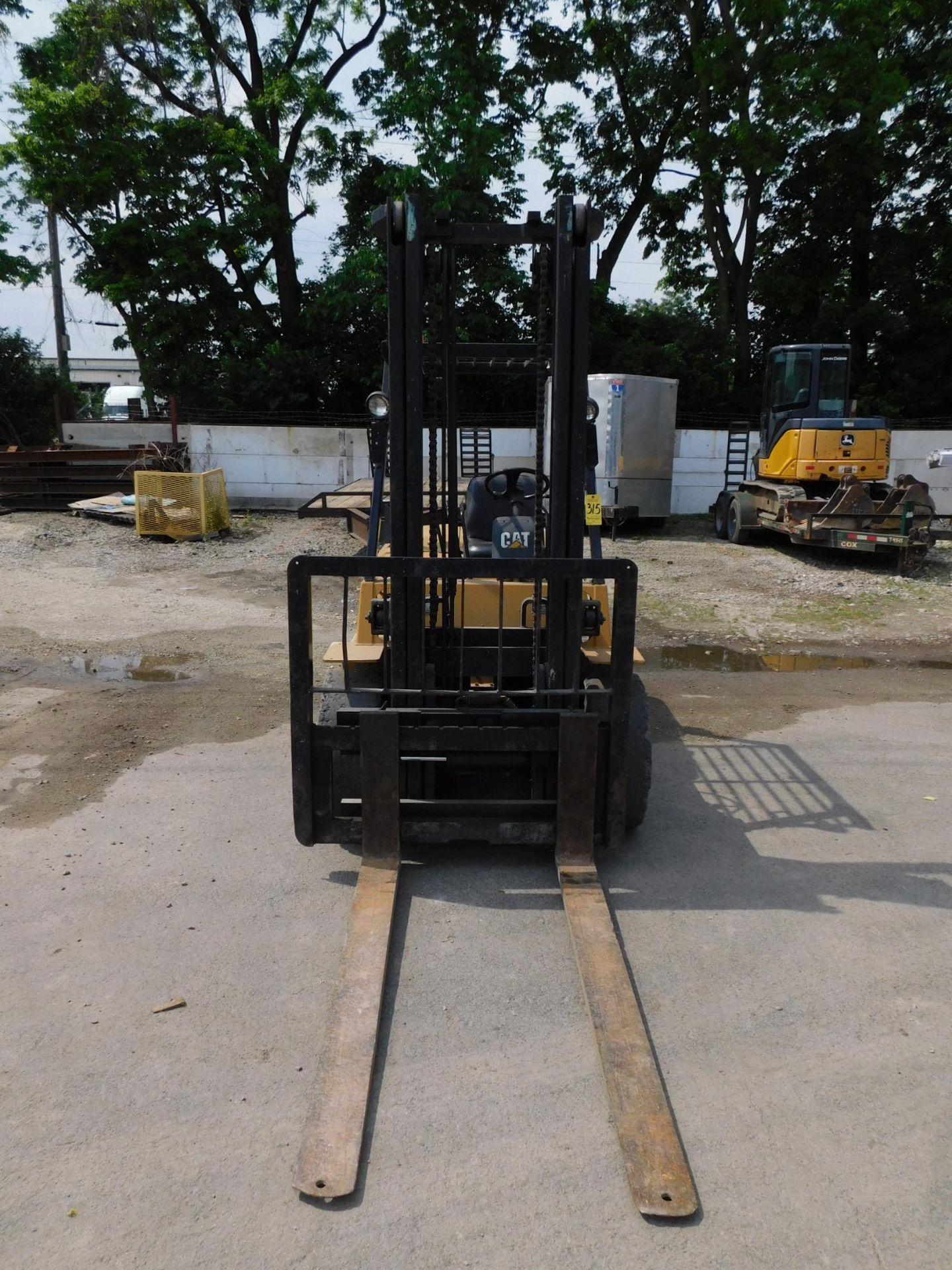 Caterpillar Model DP45 Forklift, SN 5CM10243, 10,000 lb. cap., Diesel, Solid Pneumatic Tires, 2- - Image 3 of 8