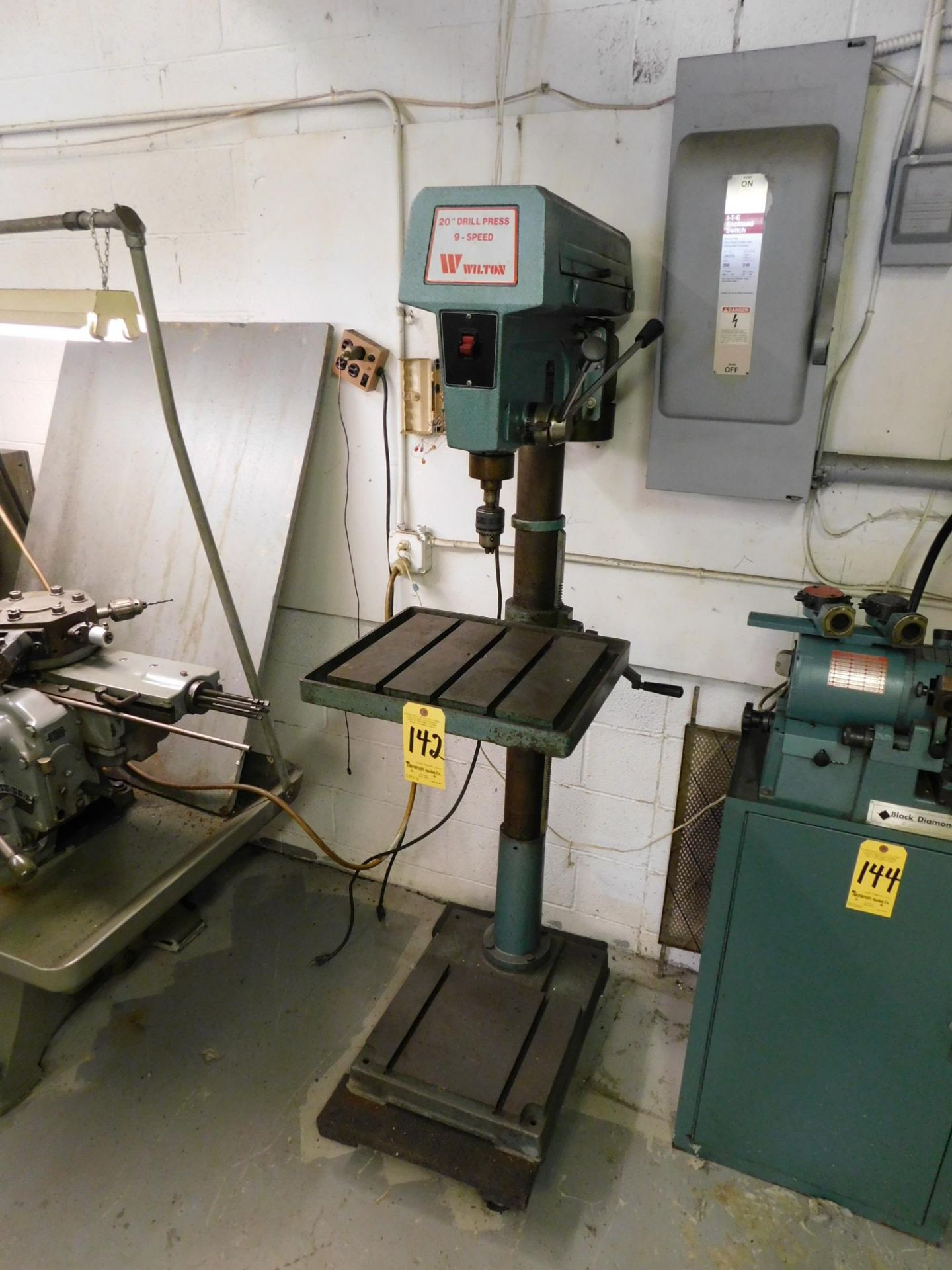 Wilton Model 2400, 20" Floor Model Drill Press, s/n 10246, Step Pulley, Production Table, 110/1/60