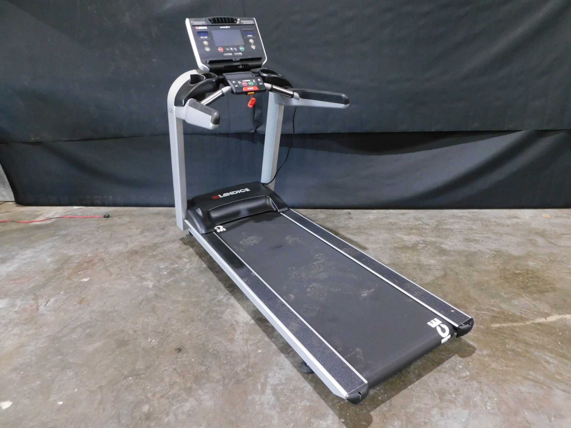 Landice L8 Treadmill-Demonstrator Unit