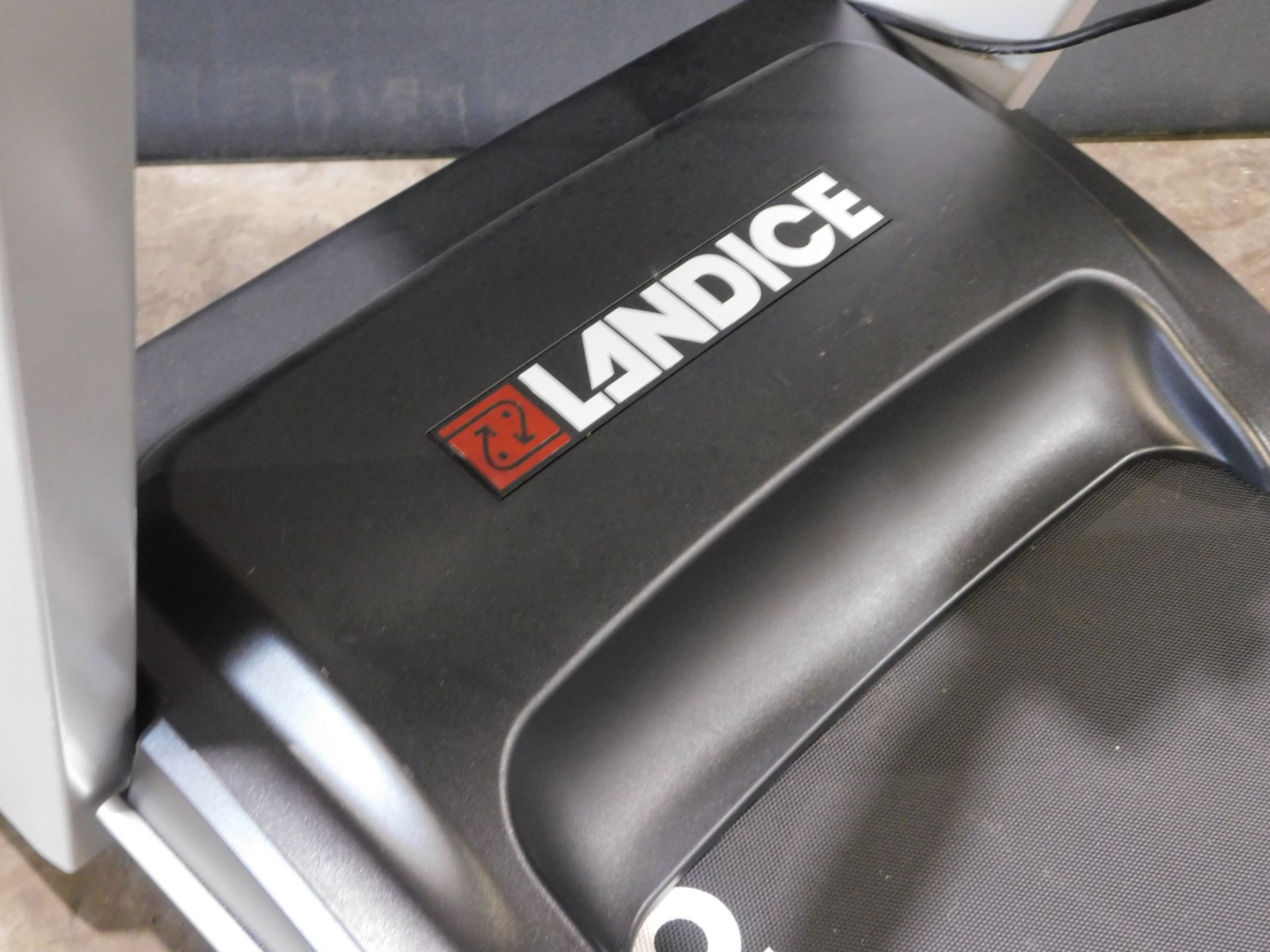 Landice L8 Treadmill-Demonstrator Unit - Image 6 of 22