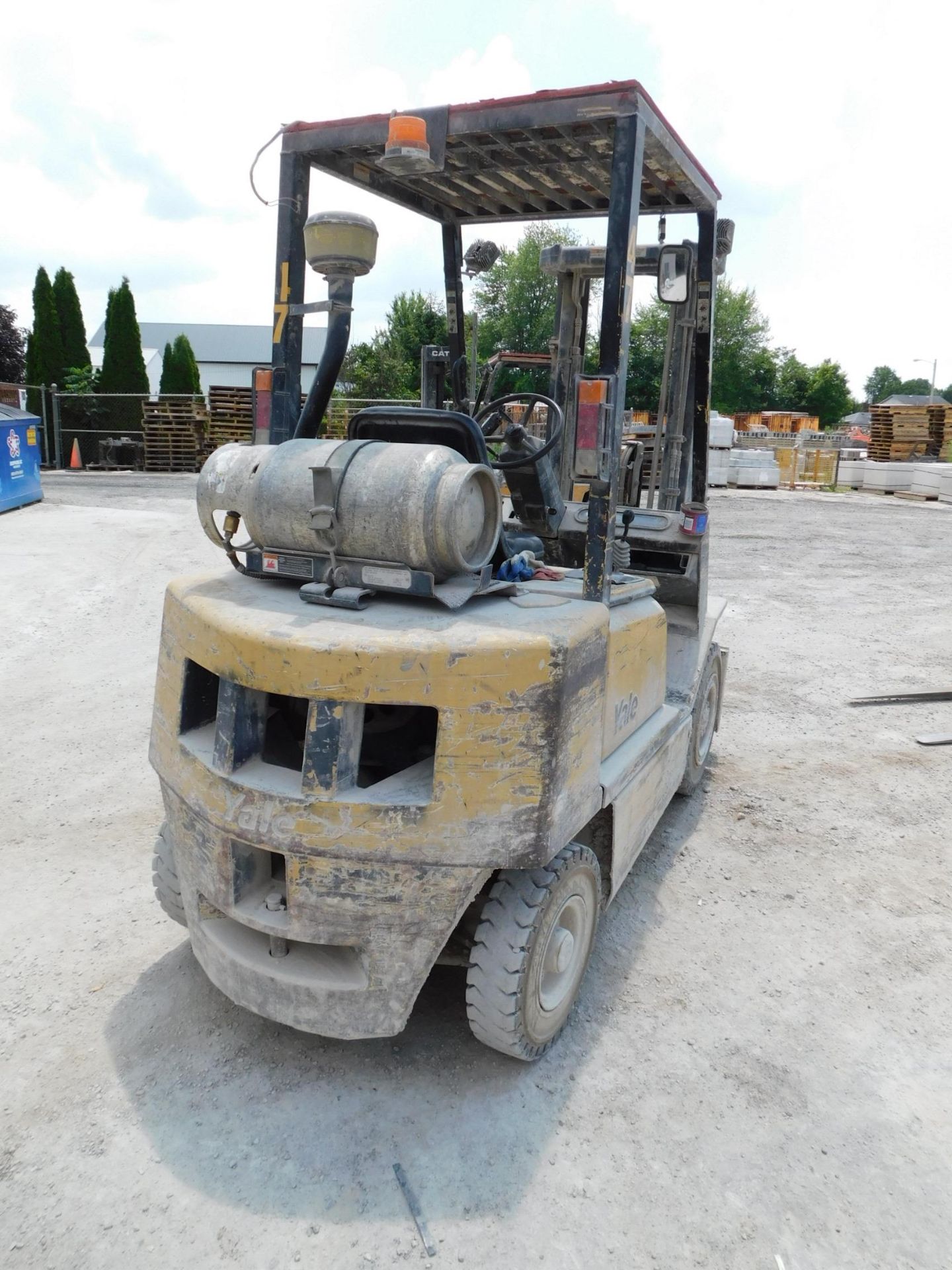 Yale Model GLP050RGEUAF086 Forklift, SN A875B28714B, 4,950 lb. Cap., LP, Solid Pneumatic Tires, 2- - Image 4 of 18