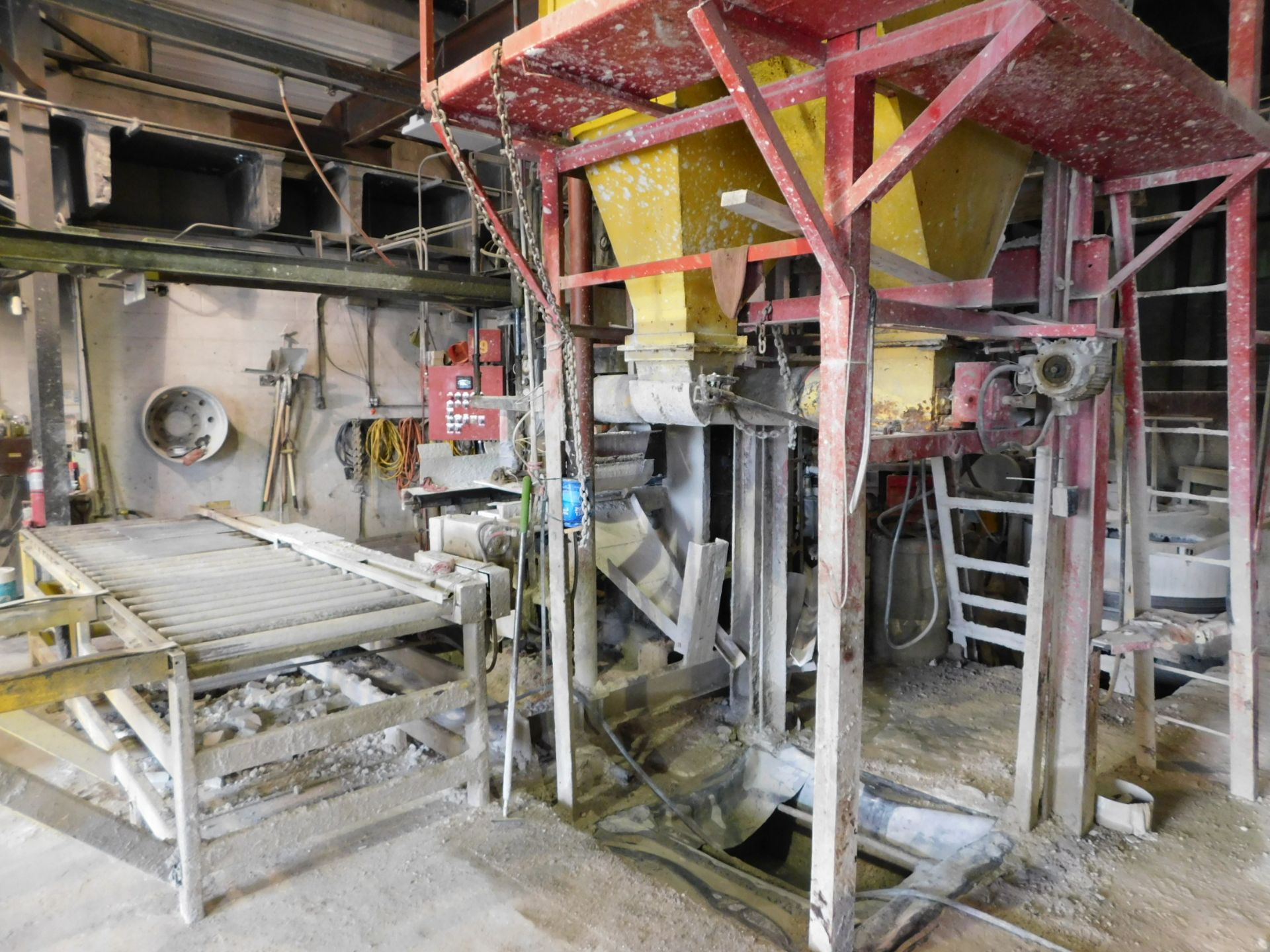 Fielding 100-Ton Hydraulic Press with Fielding Concrete Mixer, Bins, Conveyors, and Silo - Image 24 of 27