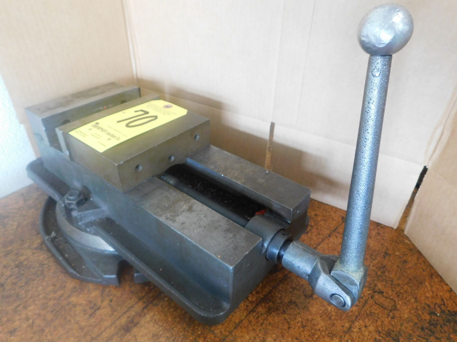 6" Mill Vise with Swivel Base