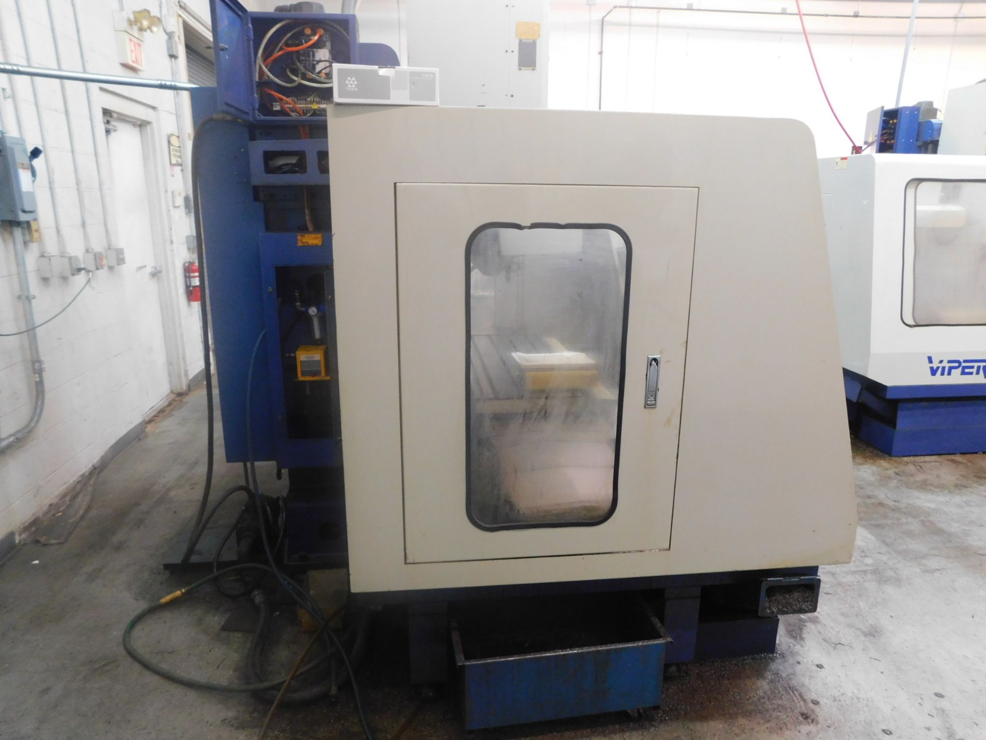 Mighty Viper Model V-950 Vertical Machining Center, SN 002167, New in 1999 with Mitsubishi Meldas 64 - Image 3 of 17