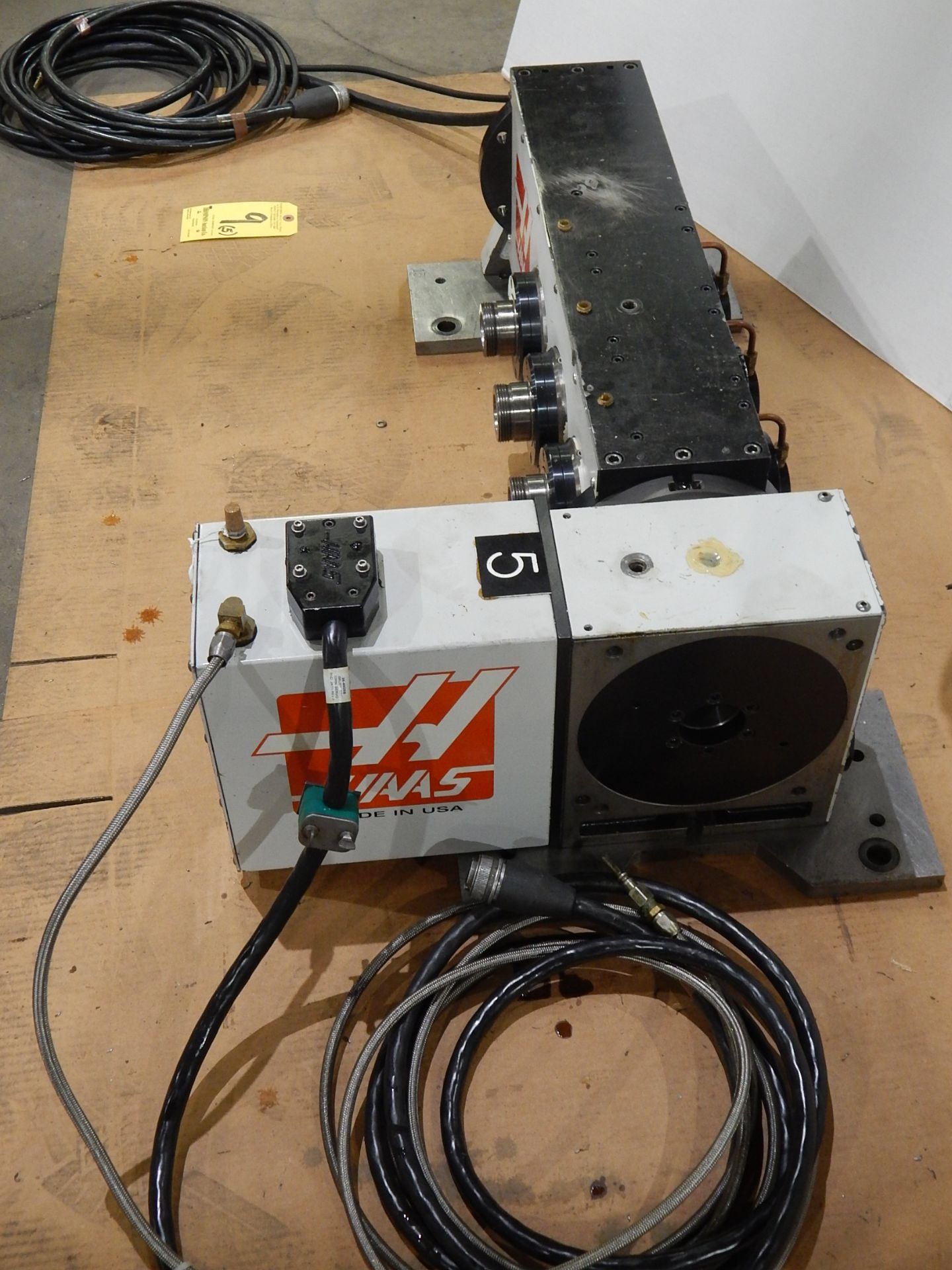 Haas TSC-3 CNC Indexer, s/n 900984A, 4 and 5 Axis, Haas 4th Axis Tilt Rotary Table and (3) Haas 5C - Image 4 of 6