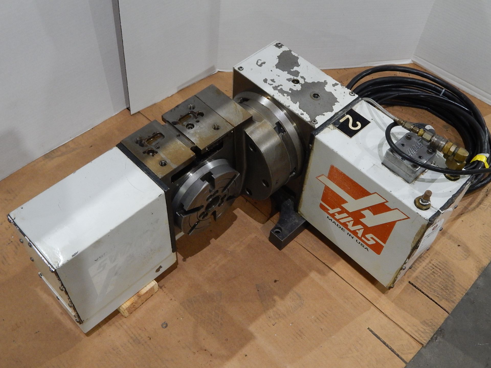 Haas TRT-160 CNC Indexer, s/n 900447A, 4 and 5 Axis, A Axis Tilt, B Axis Rotary (Dual Rotary Tables, - Image 2 of 4