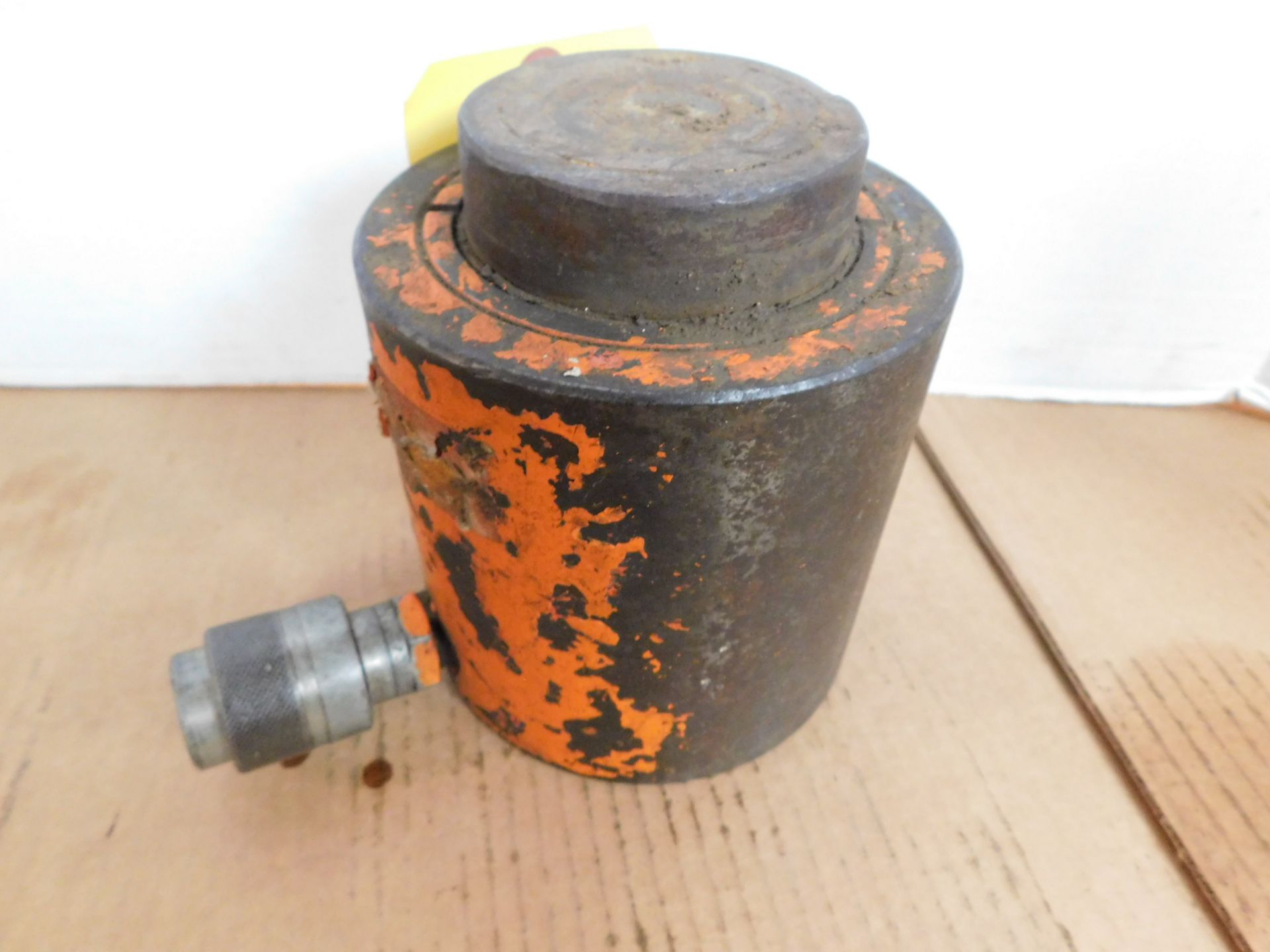Hydraulic Cylinder, Estimated 50 Ton