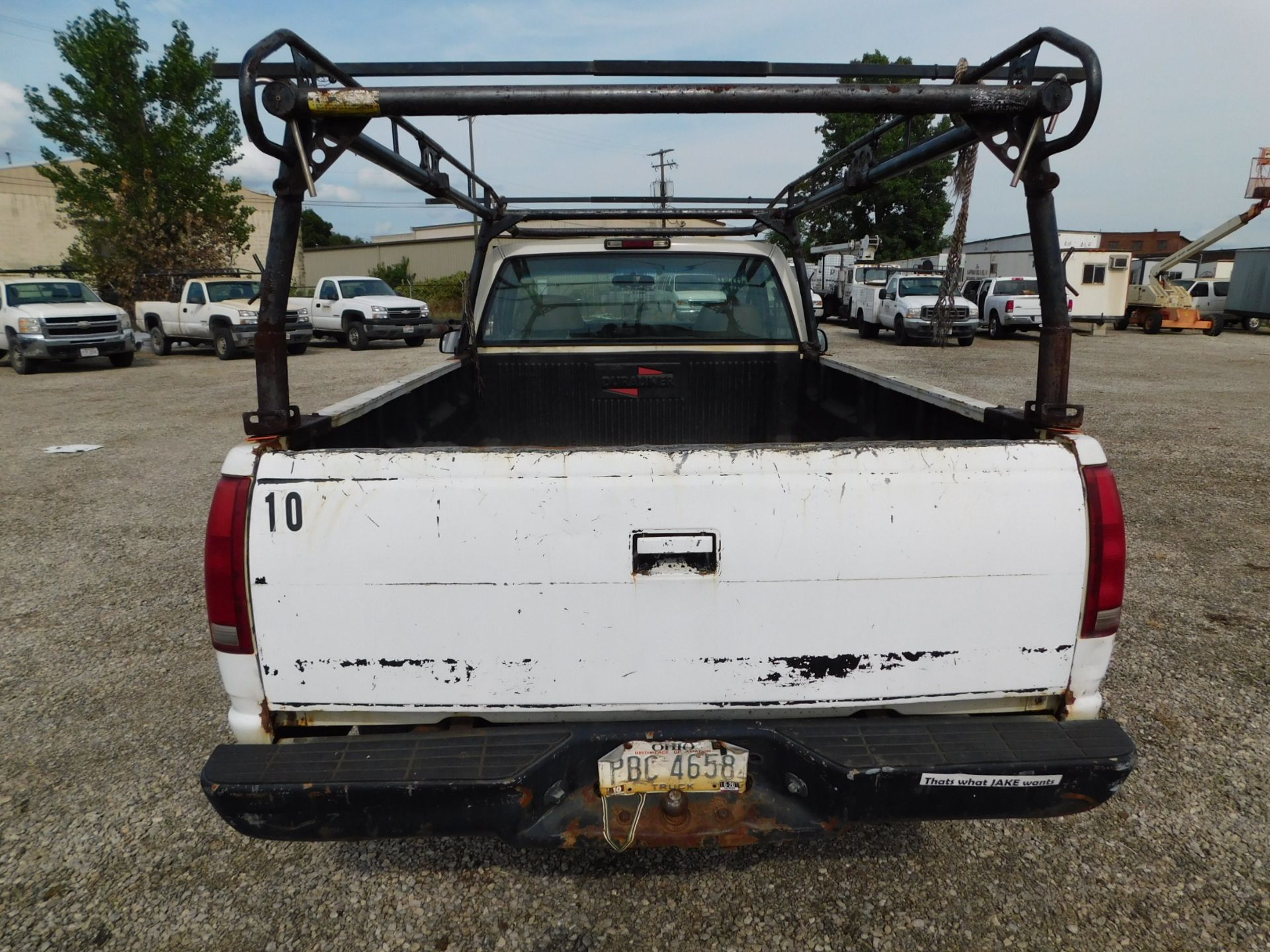 1998 Chevrolet 2500 Pickup, VIN 1GCGC24R0WZ261062, Automatic, AM/FM, Regular Cab, Ladder Rack, 8' - Image 7 of 38