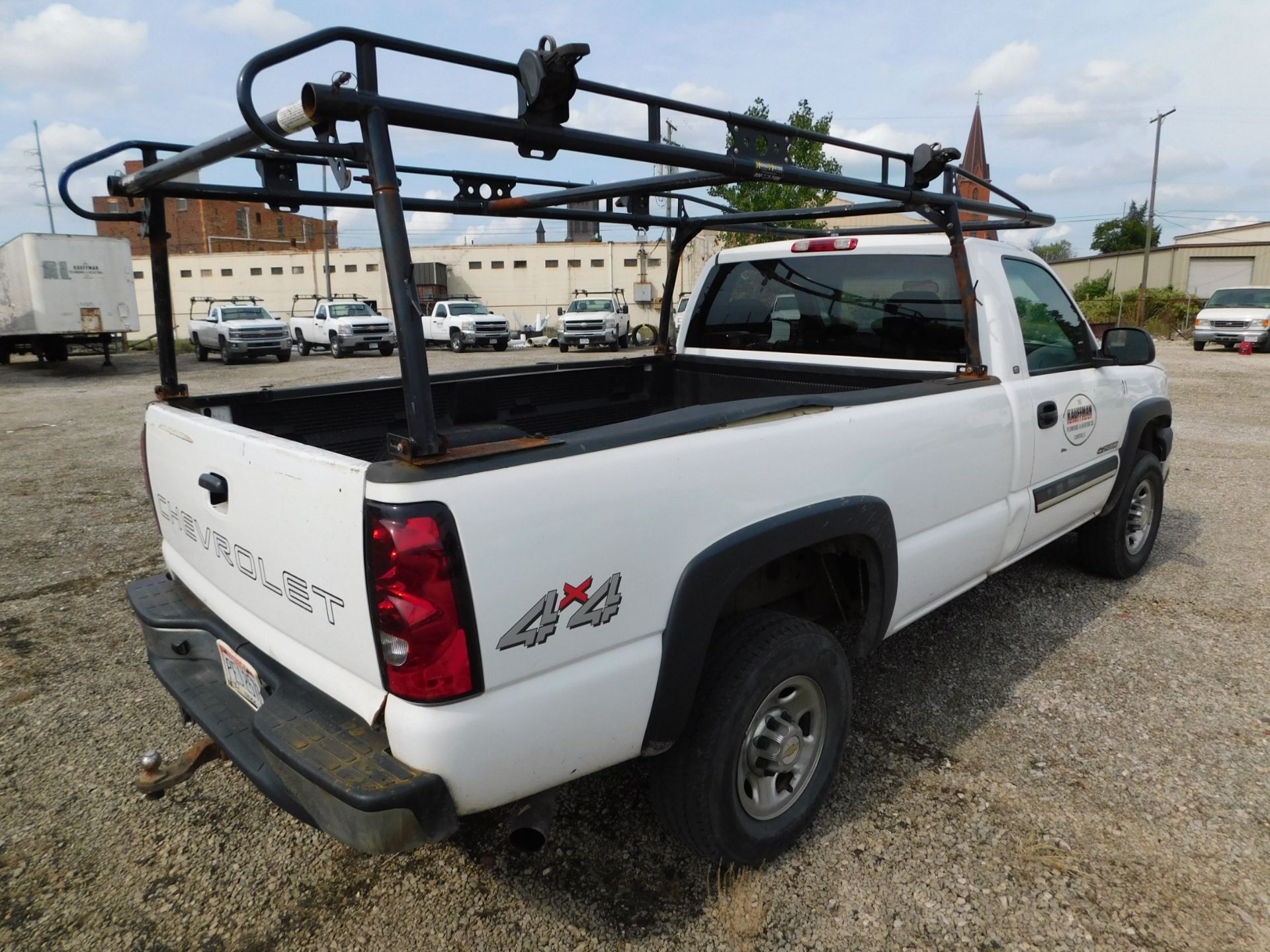 2004 Chevrolet Silverado 2500 HD Pickup, VIN 1GHCK24G74E186757, Regular Cab, Automatic, 4x4, AM/ - Image 7 of 43