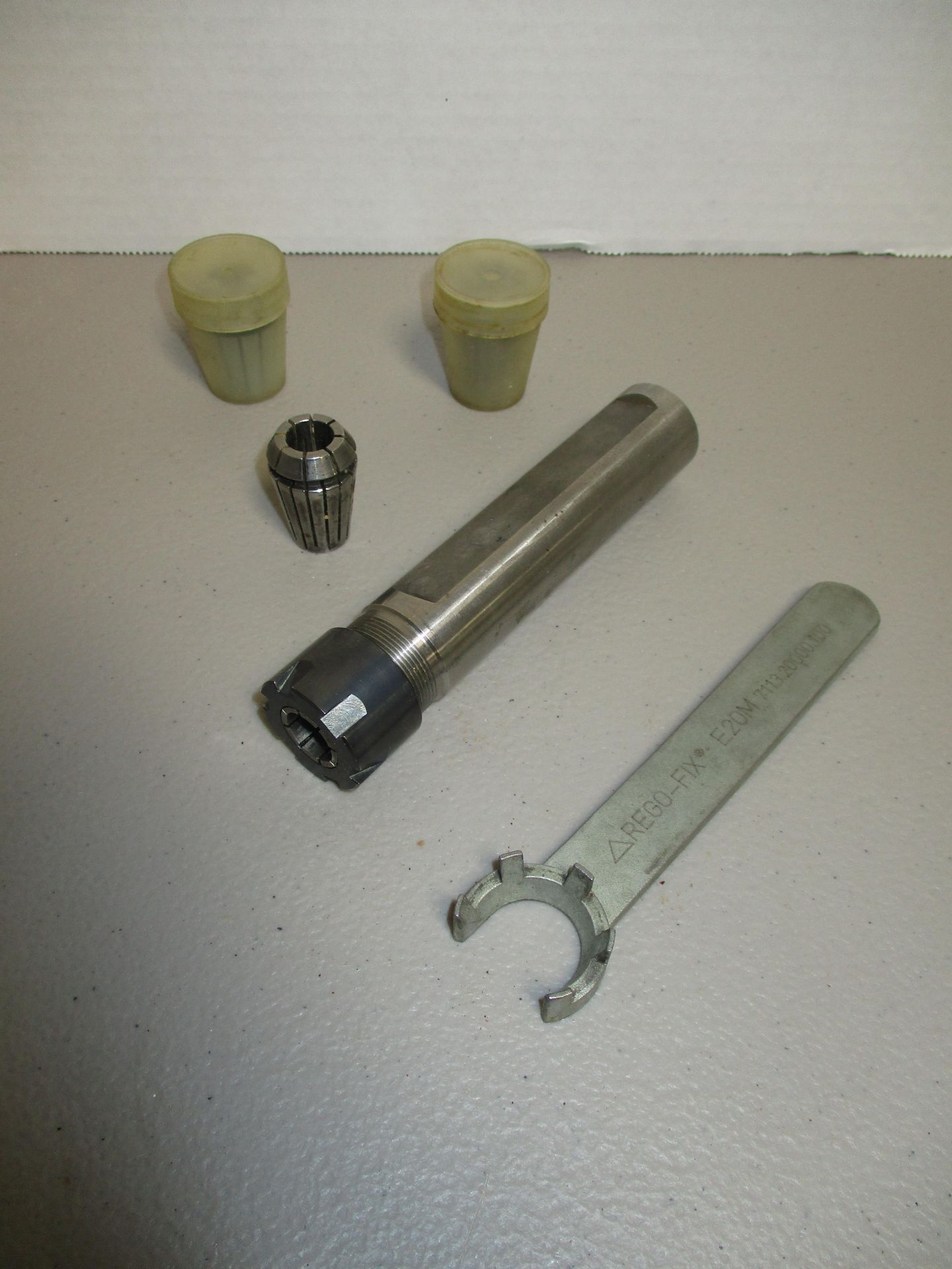 Straight Shank Collet Holder with ER 20 Collets