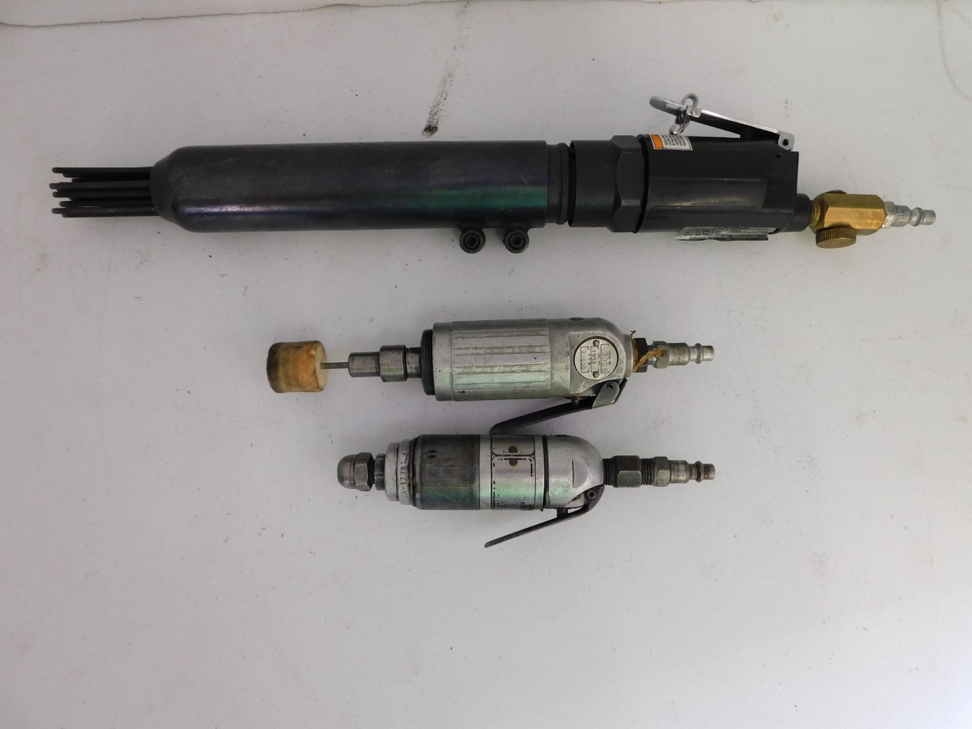 (2) Pneumatic Grinders and Pneumatic Needle Scaler