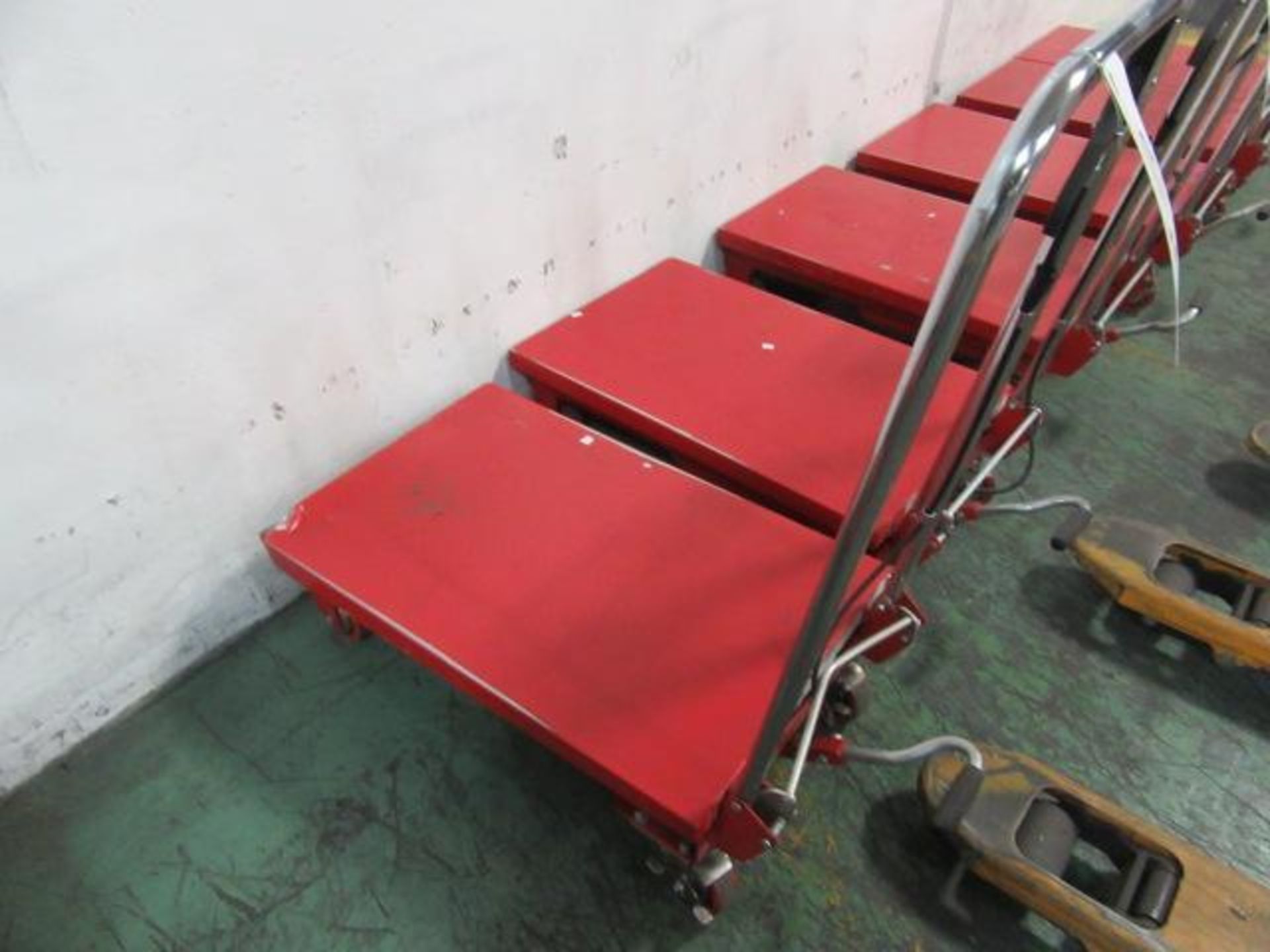 Mobile Scissor Lift Tables - Image 2 of 3