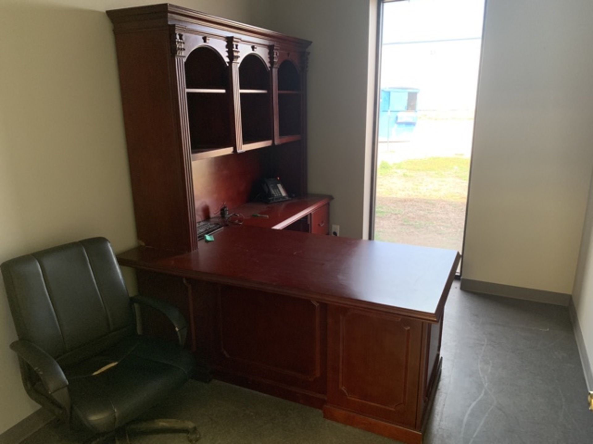 Office Furniture - Image 3 of 12