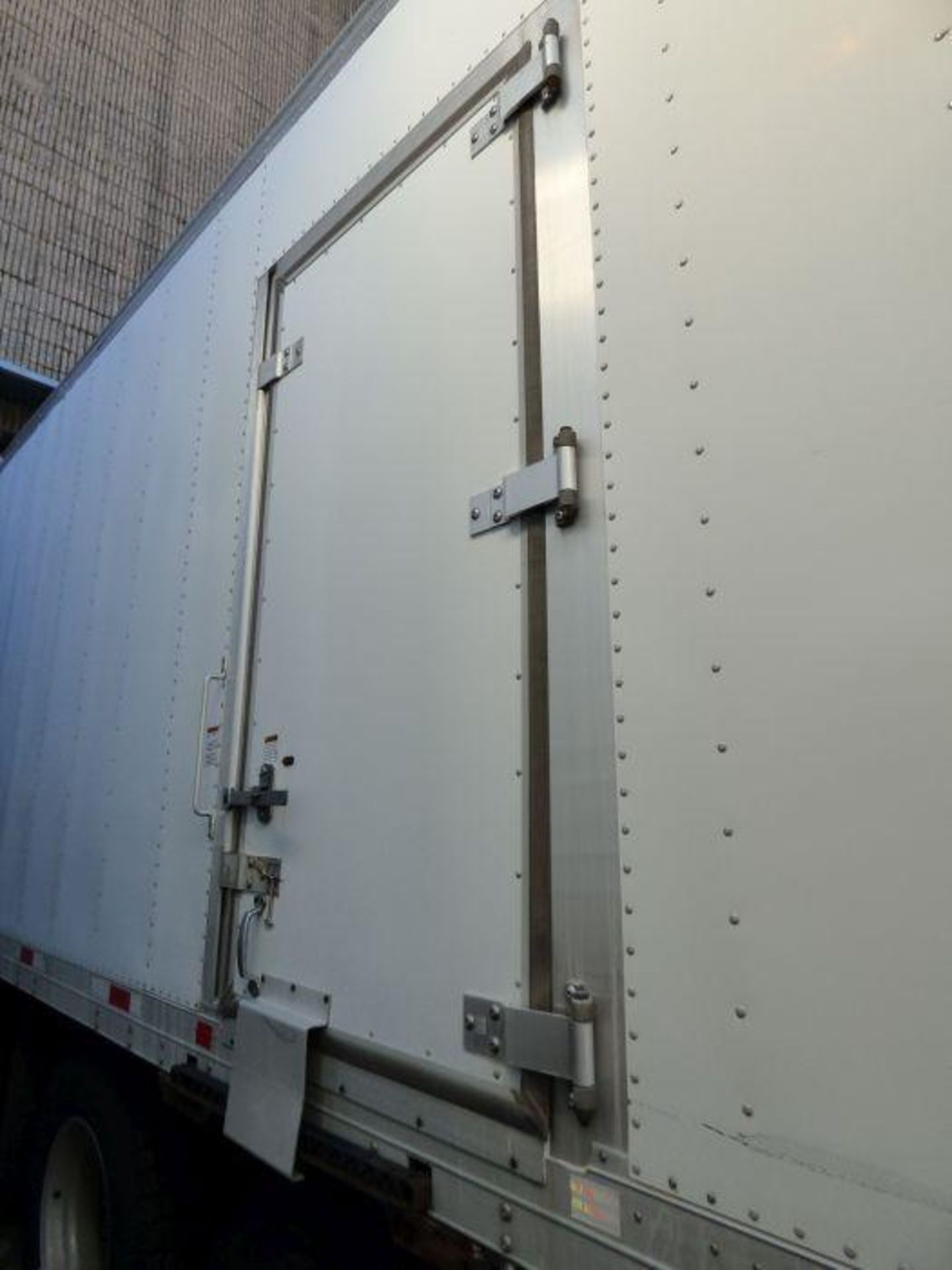 2014 Freightliner Refrigerated Box Truck - Image 20 of 30