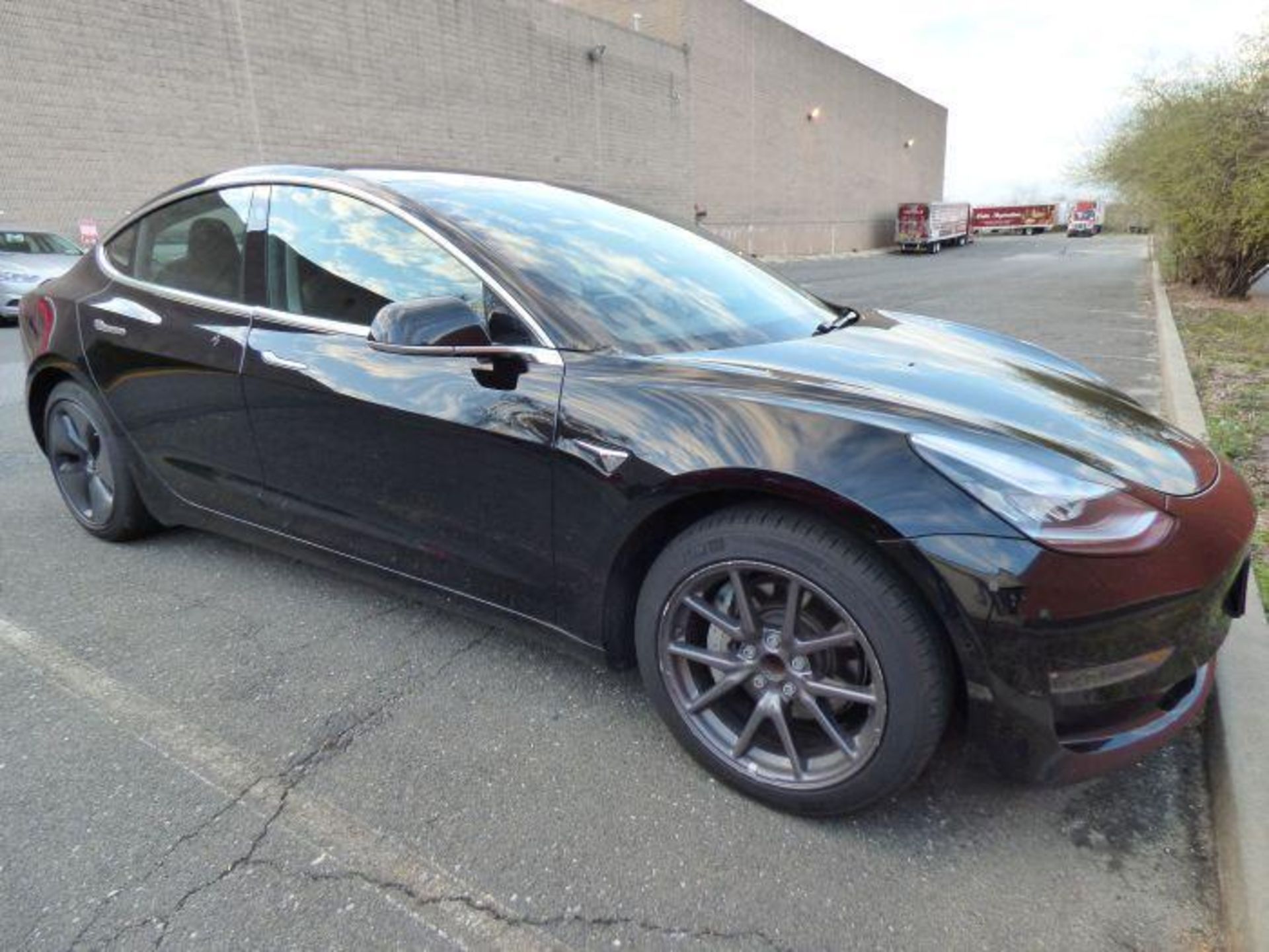 2018 Black Tesla Model 3 - Image 2 of 30