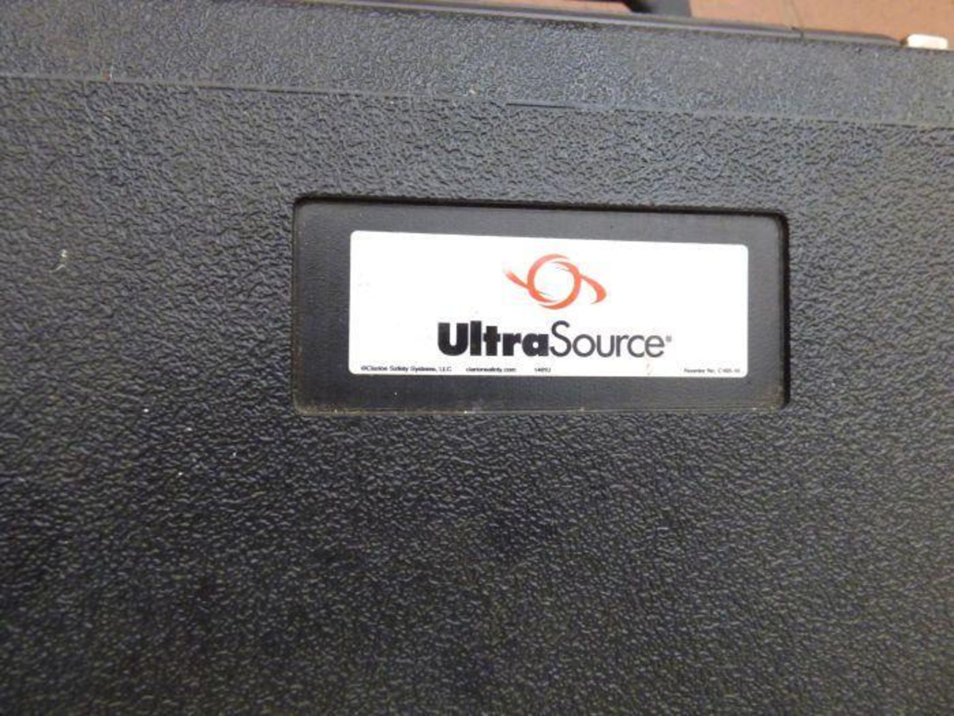 2015 Rhino Ultrasource Tray Sealing Machine with Spare Parts - Image 8 of 22
