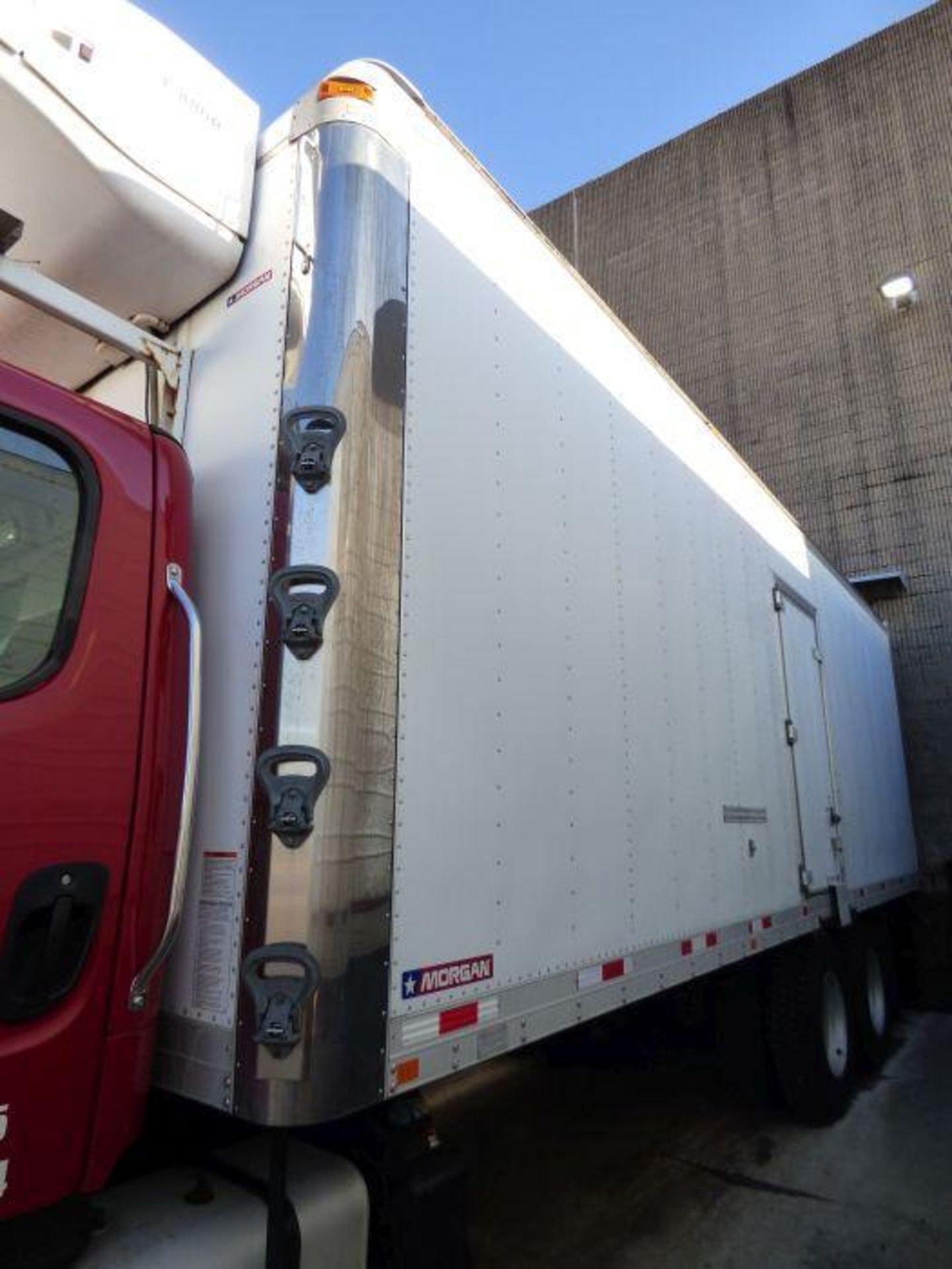 2014 Freightliner Refrigerated Box Truck - Image 7 of 30