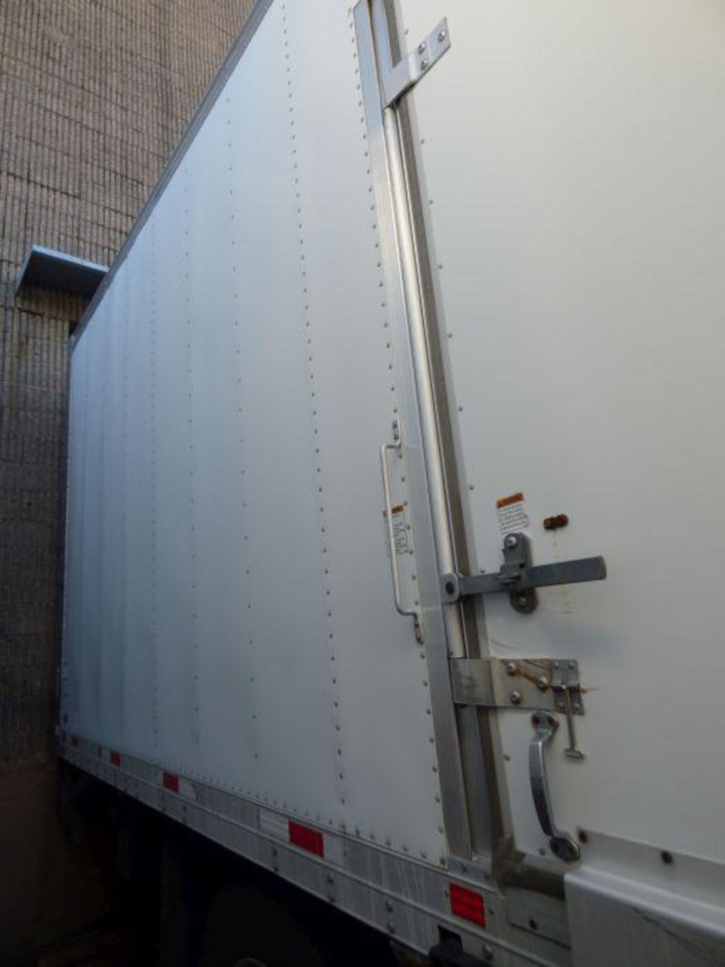 2014 Freightliner Refrigerated Box Truck - Image 21 of 30