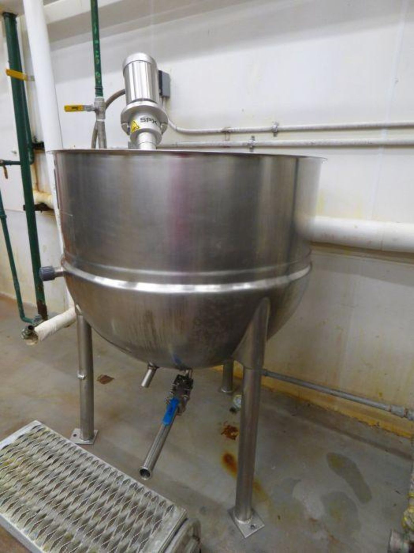 Stainless Steel Jacketed Steam Kettle with Mixer - Image 4 of 7