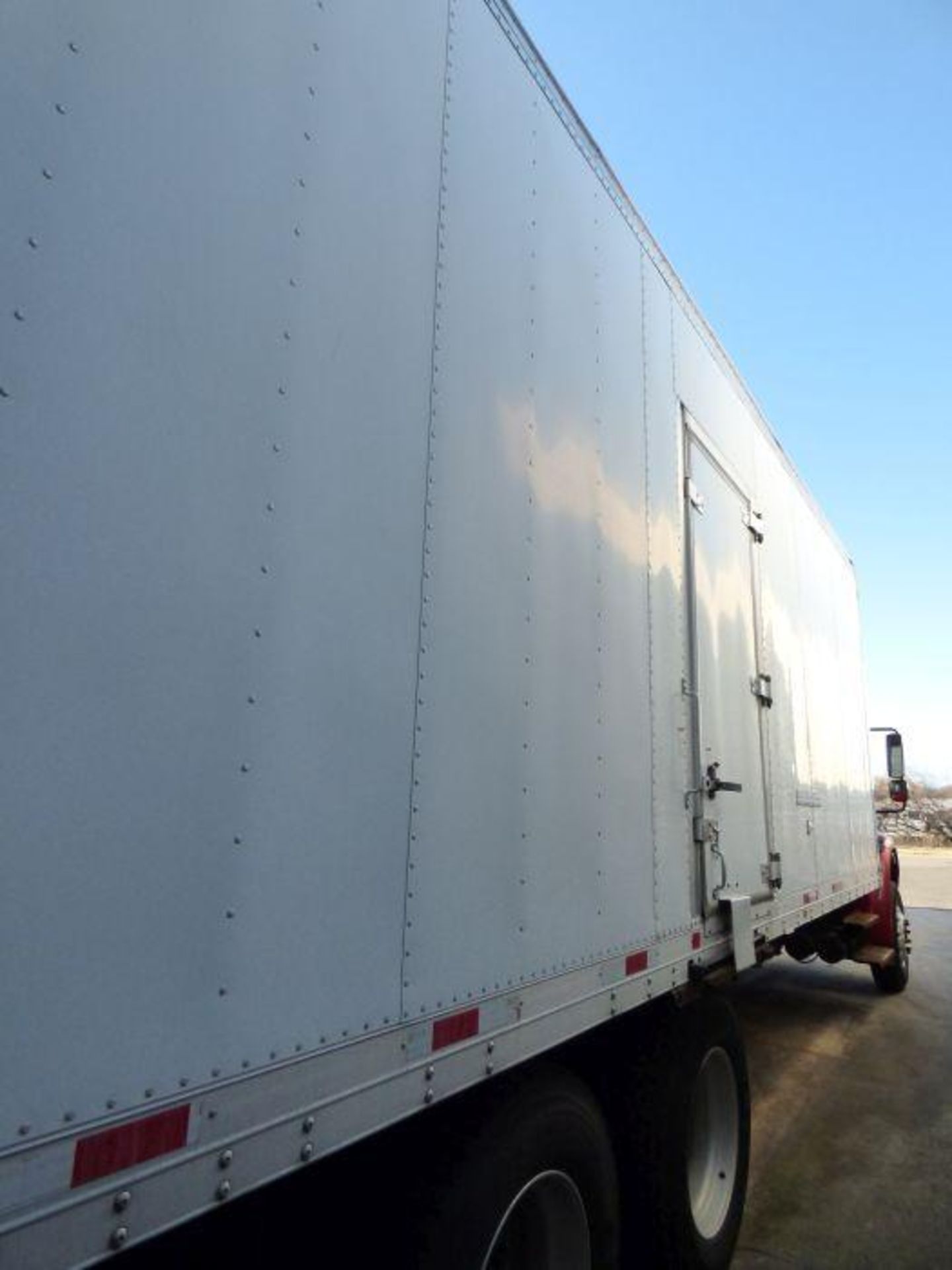 2014 Freightliner Refrigerated Box Truck - Image 22 of 30