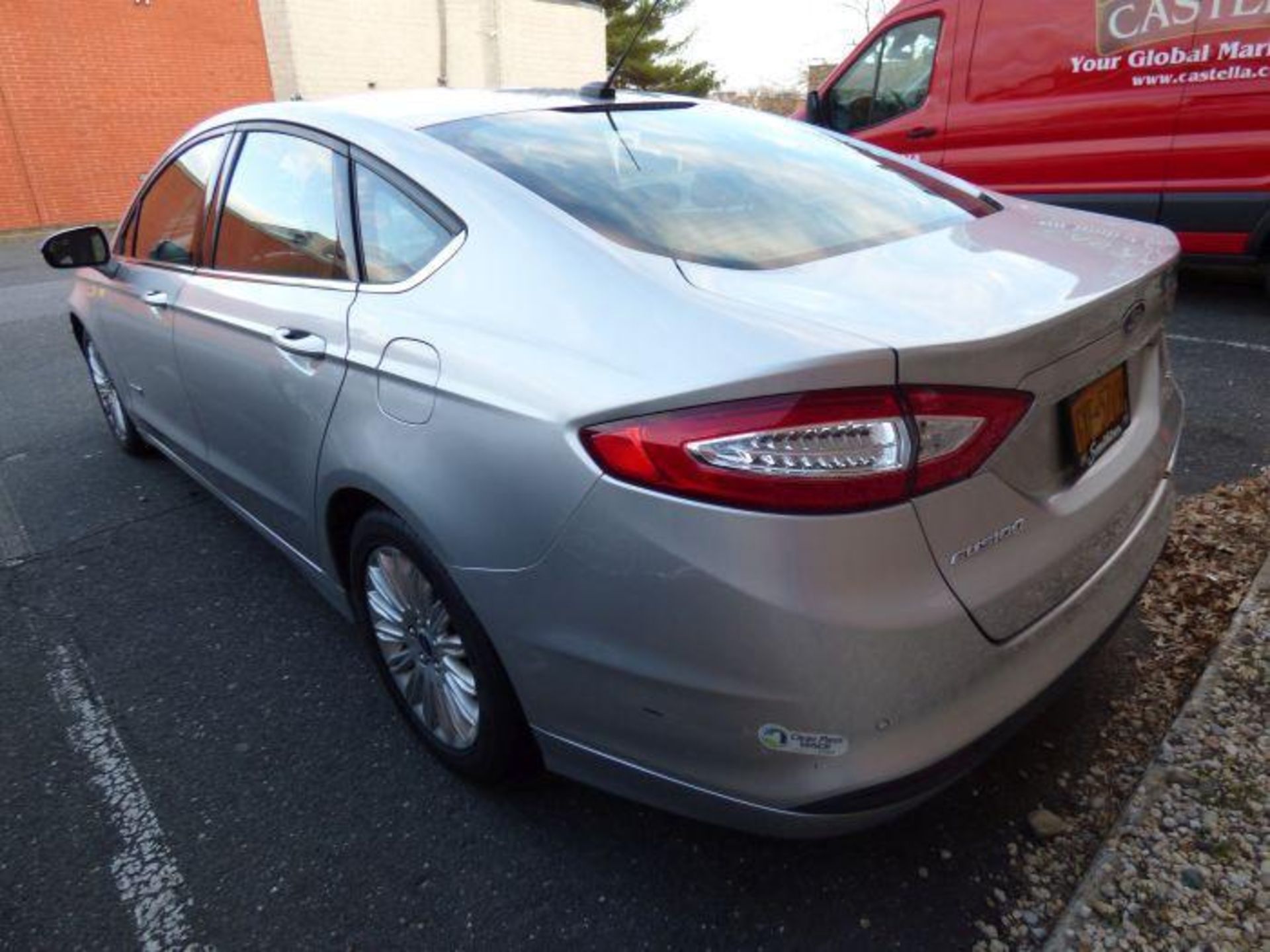 2015 Grey Ford Fusion SE Hybrid - Image 8 of 23