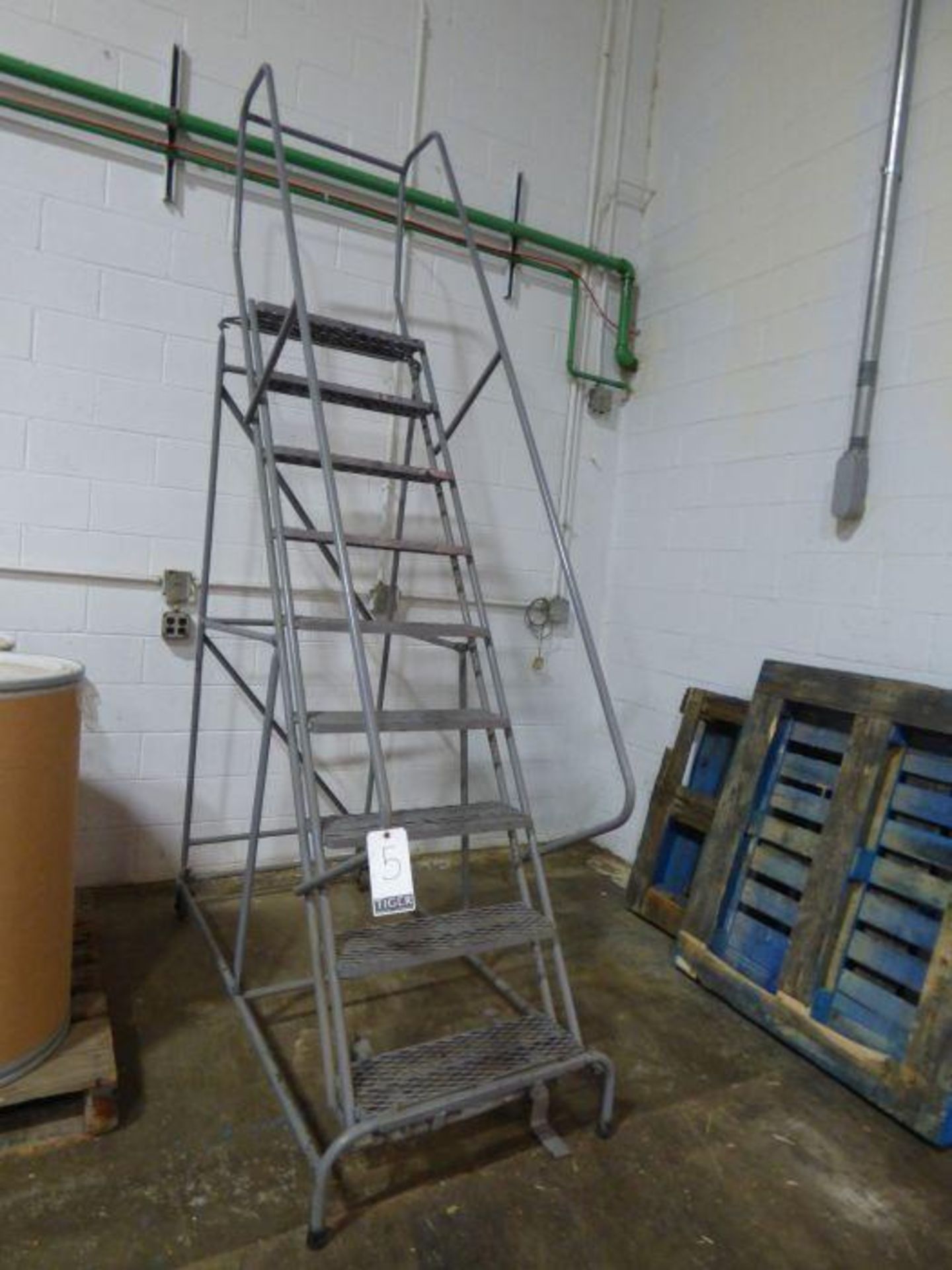 Step Ladder - Image 2 of 2