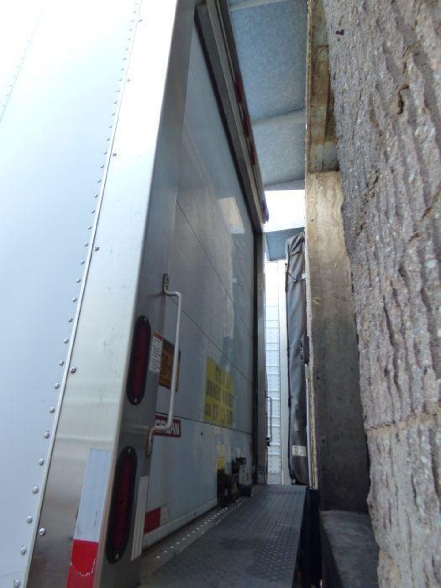 2014 Freightliner Refrigerated Box Truck - Image 12 of 30