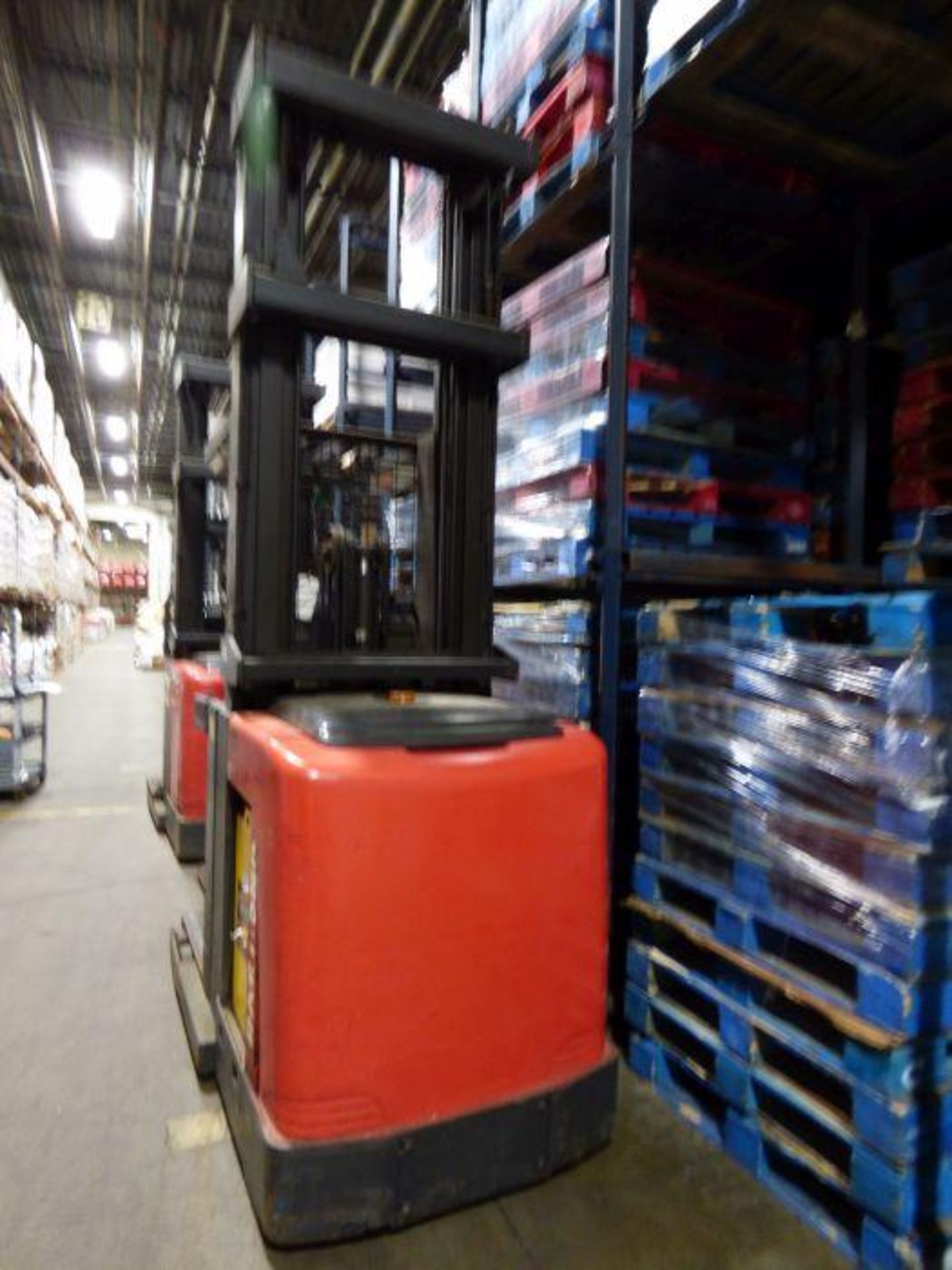 Raymond Order Picker Forklift - Image 4 of 4