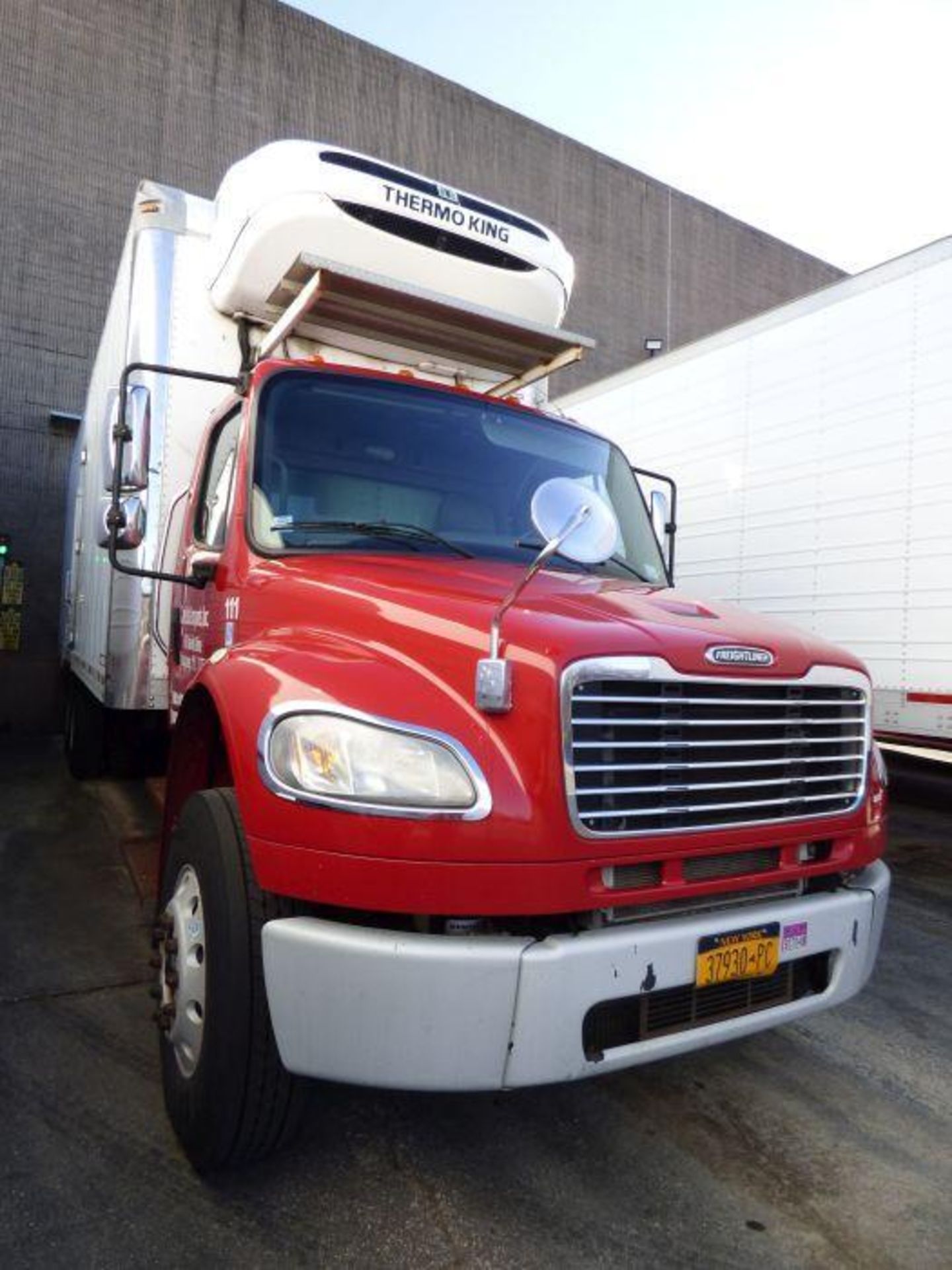 2014 Freightliner Refrigerated Box Truck - Image 15 of 30