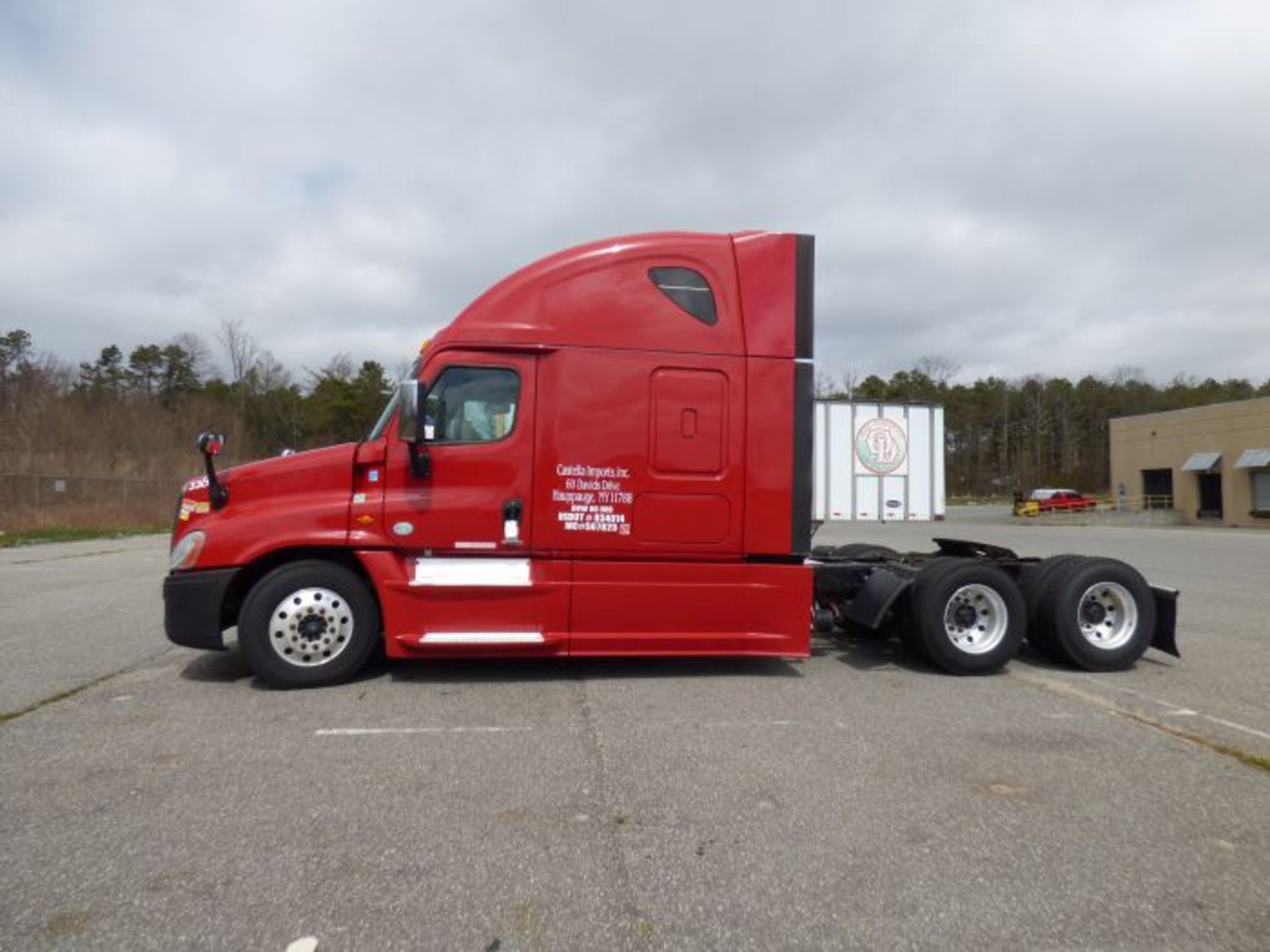 2015 Freightliner Cascadia 125 Semi Truck