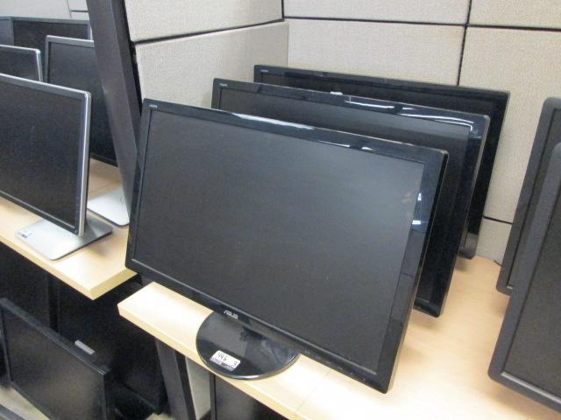 ASUS LCD Monitors - Image 2 of 5