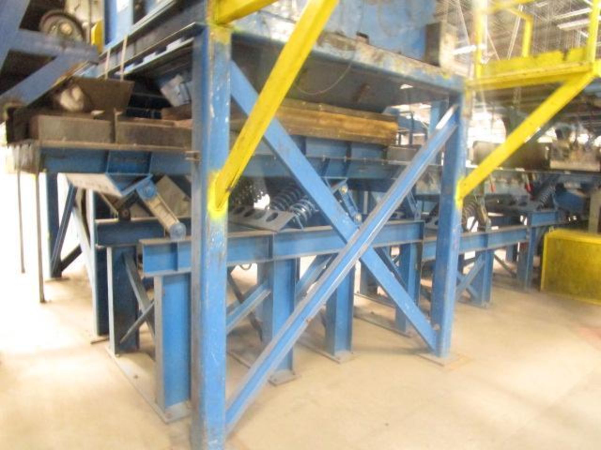 Action Vibrating Conveyer - Image 3 of 7