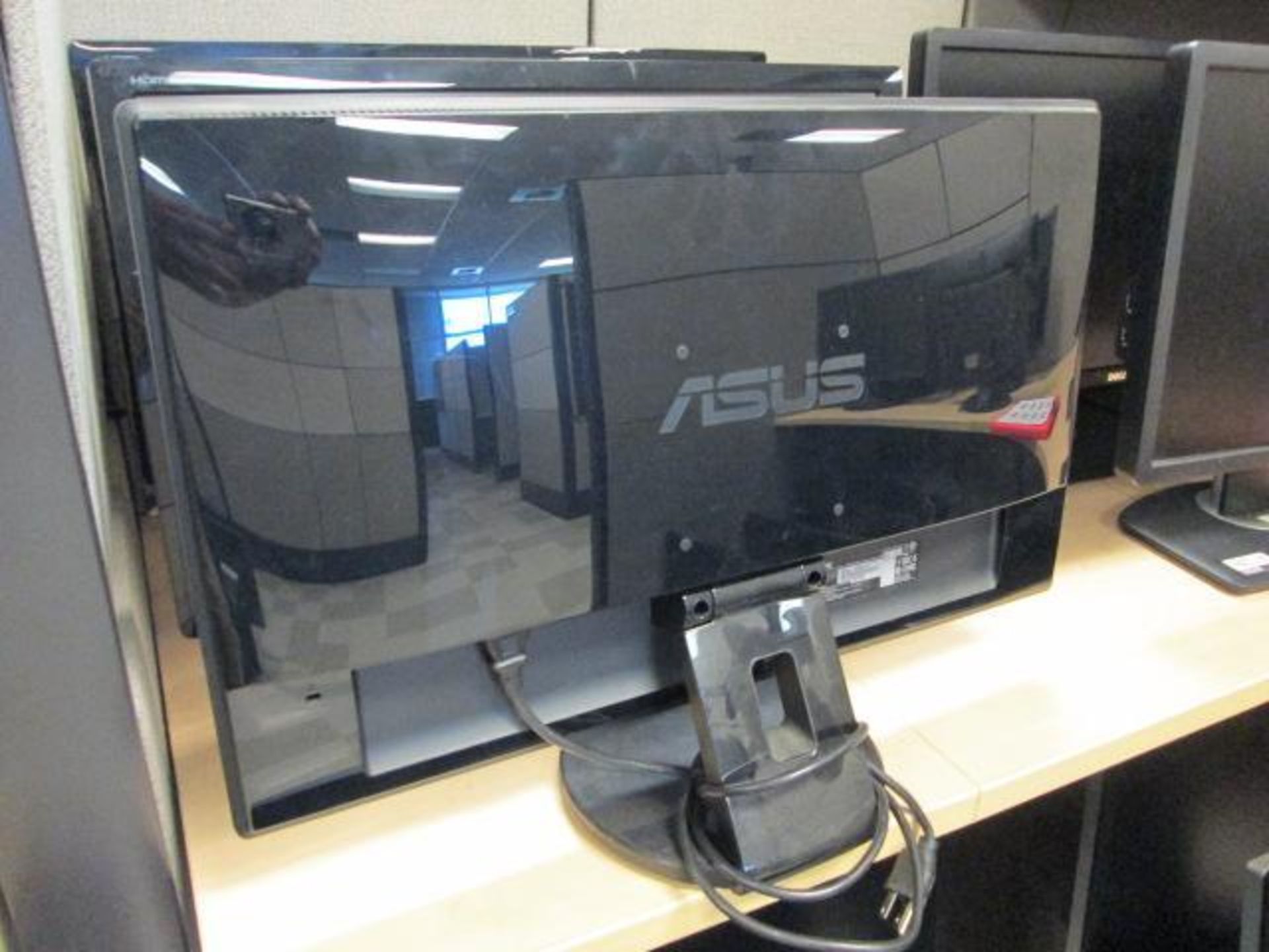 ASUS LCD Monitors - Image 3 of 5