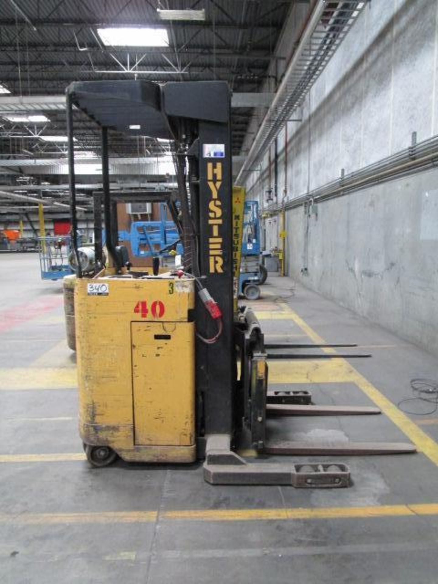 Hyster Electric Lift Truck