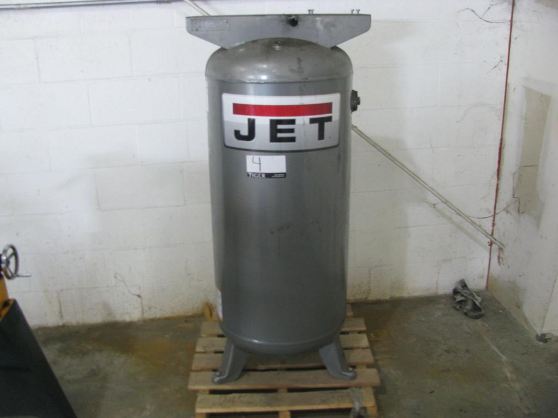 Air Holding Tank