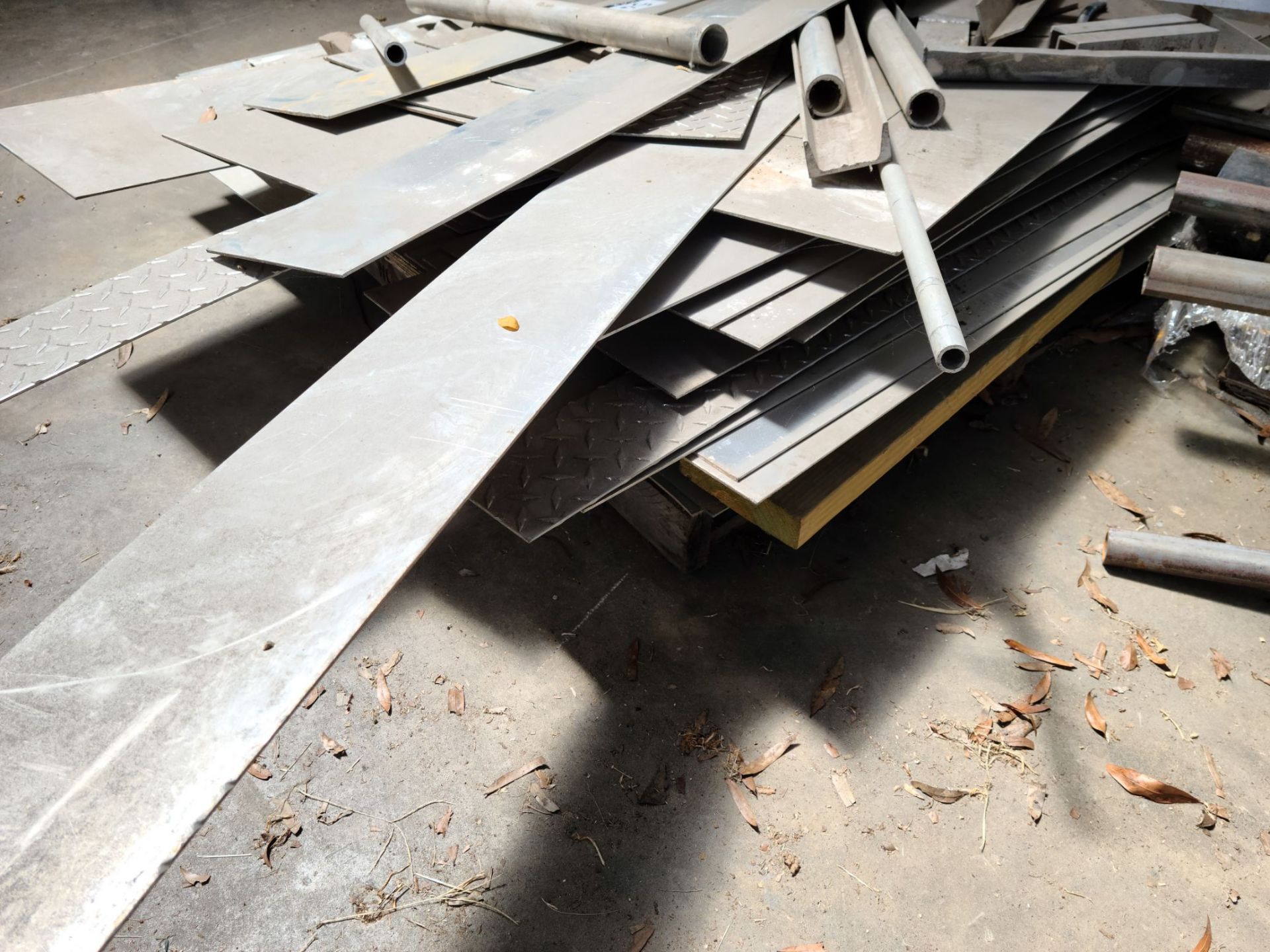 Pallet of Aluminum Scrap - Image 3 of 3