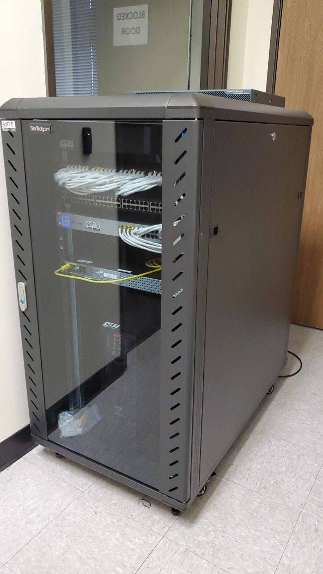 StarTech Server Rack Cabinet - Image 2 of 3