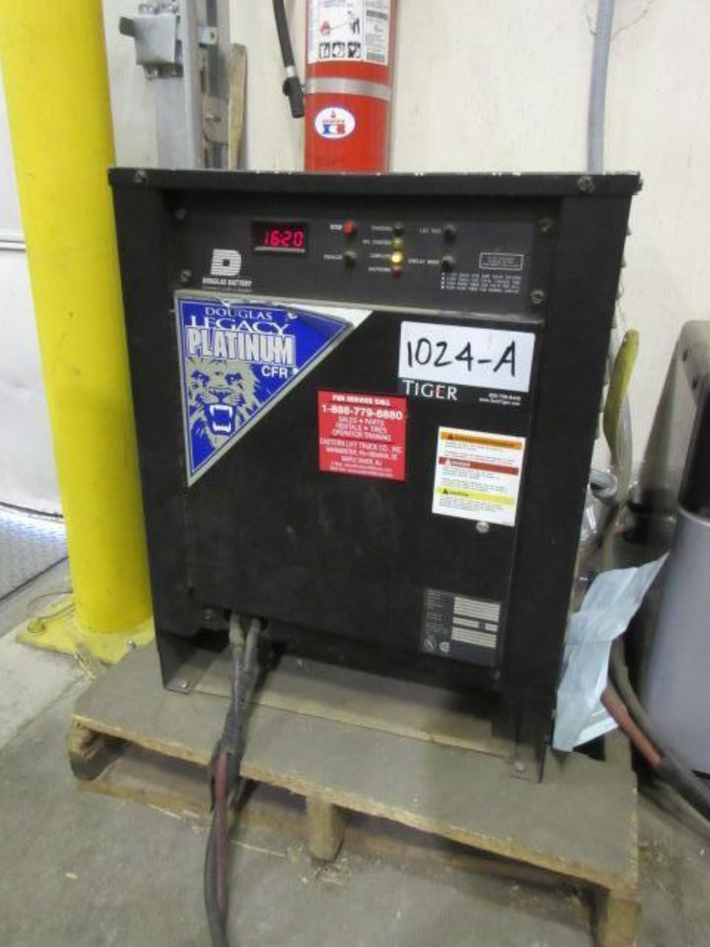 Industrial Battery Charger - Image 2 of 3