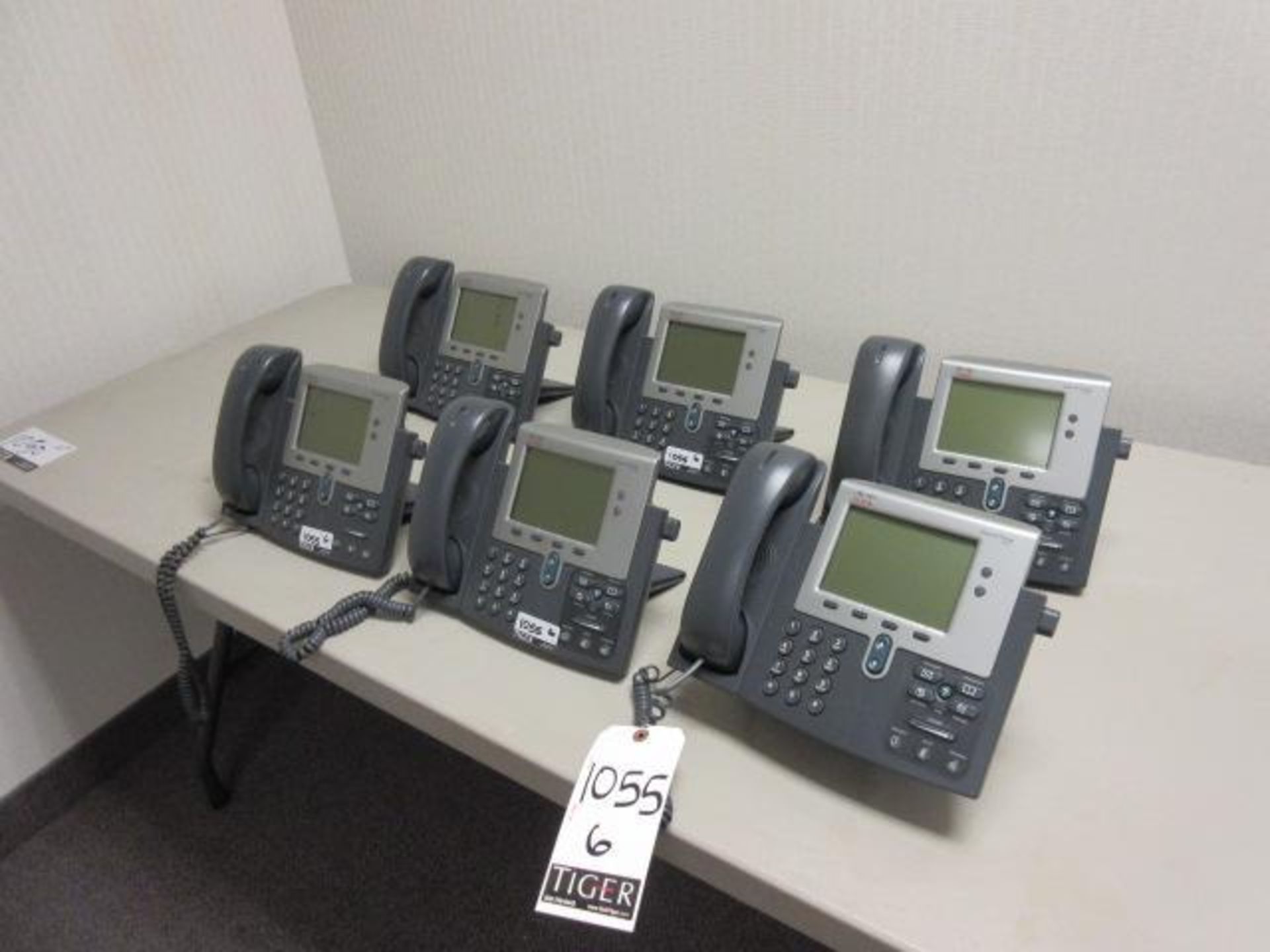 Cisco IP Desk Phones - Bild 2 aus 4