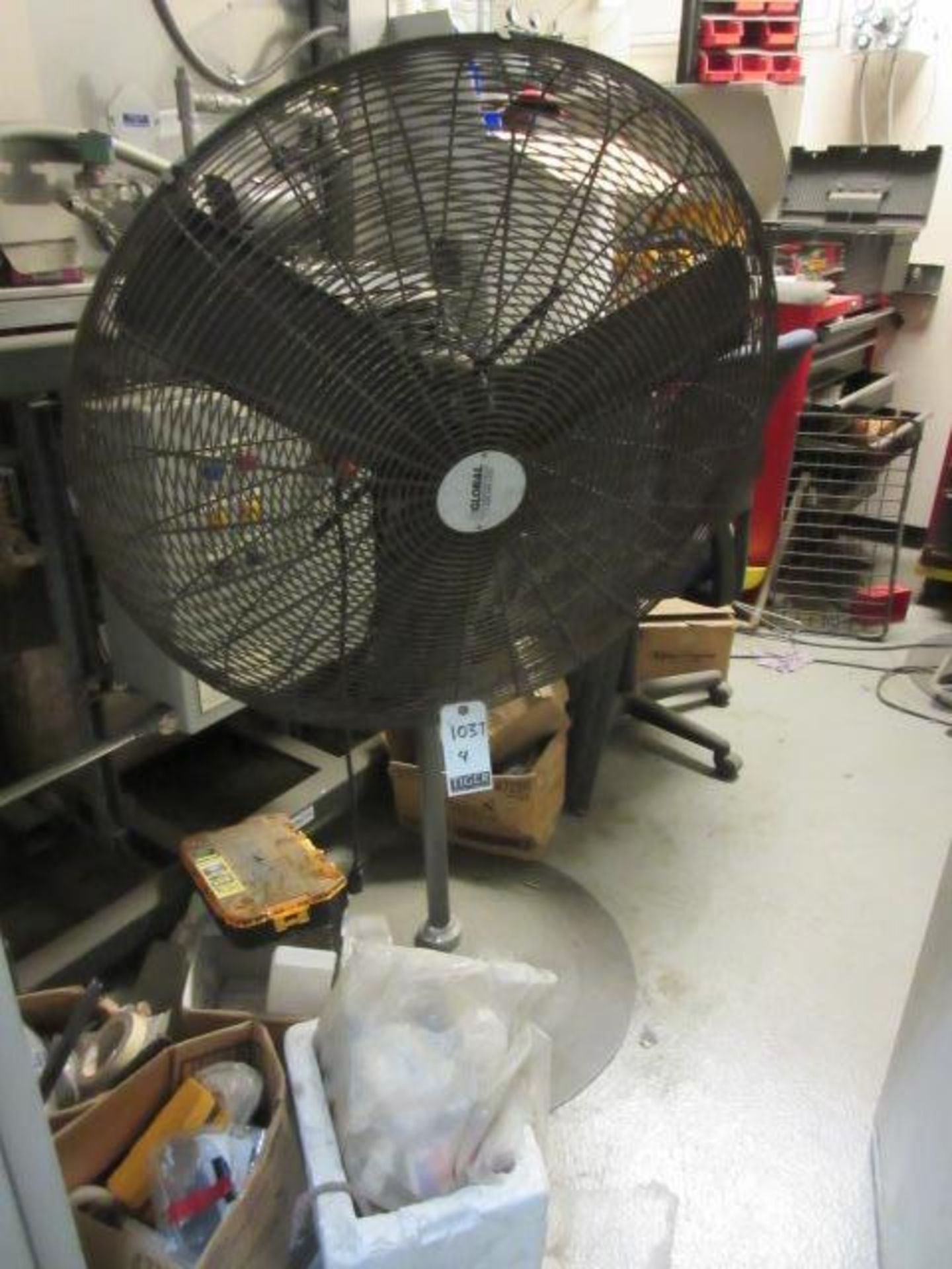 Assorted Pedestal Shop Fans-30in - Bild 4 aus 4