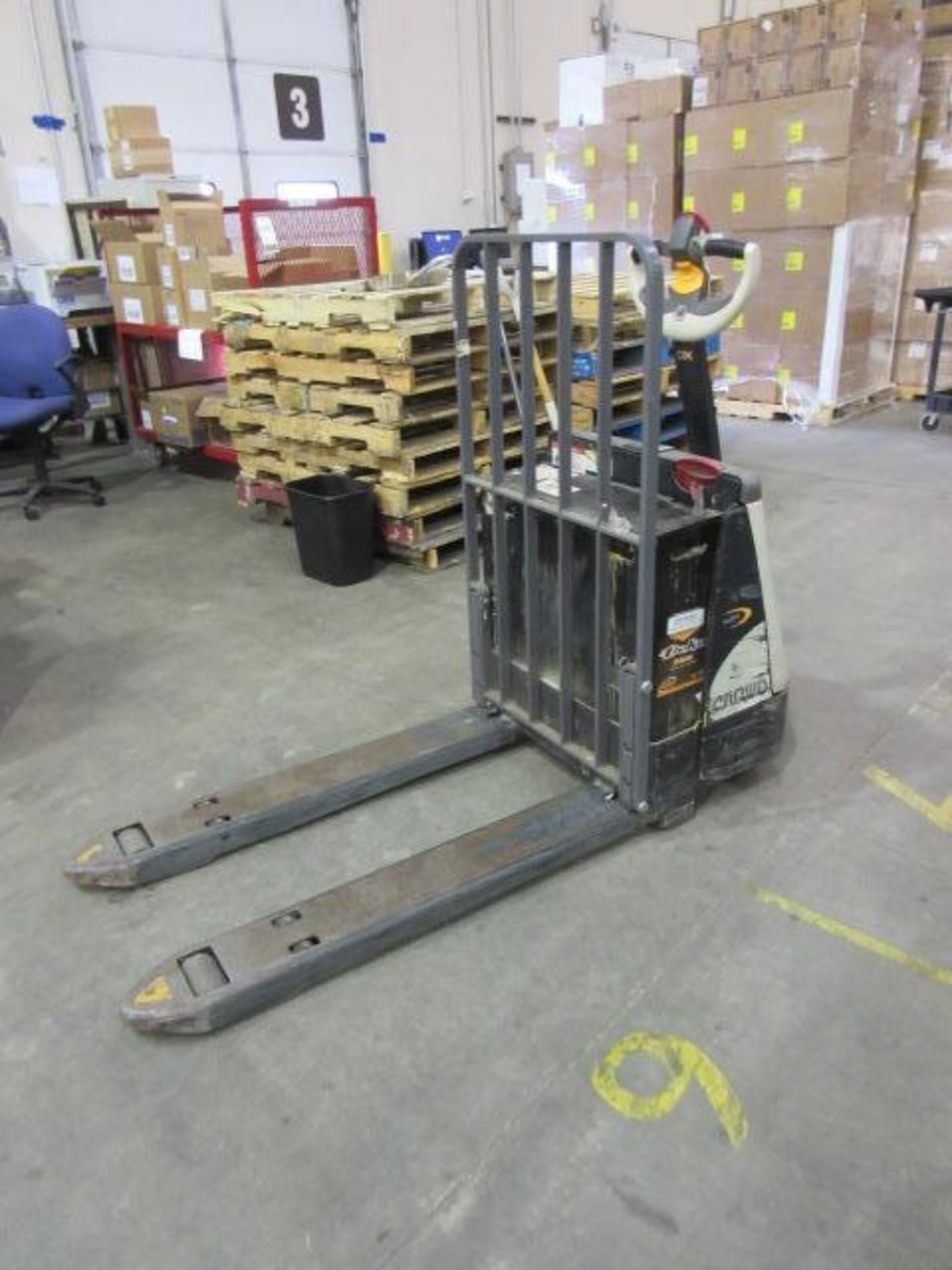 Crown Electric Pallet Jack