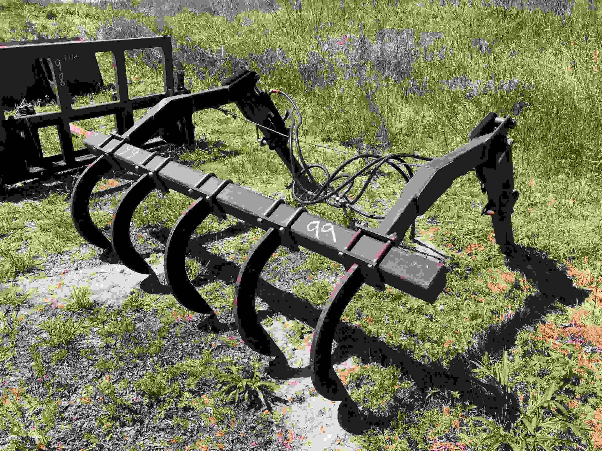 BRUSH GRAPPLE FOR SAME TRACTOR SITE 2