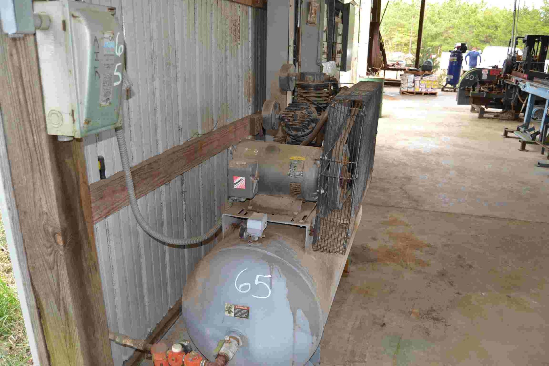 GARDNER DENVER 15HP TANK MOUNTED AIR COMPRESSOR LOCATED SITE 1