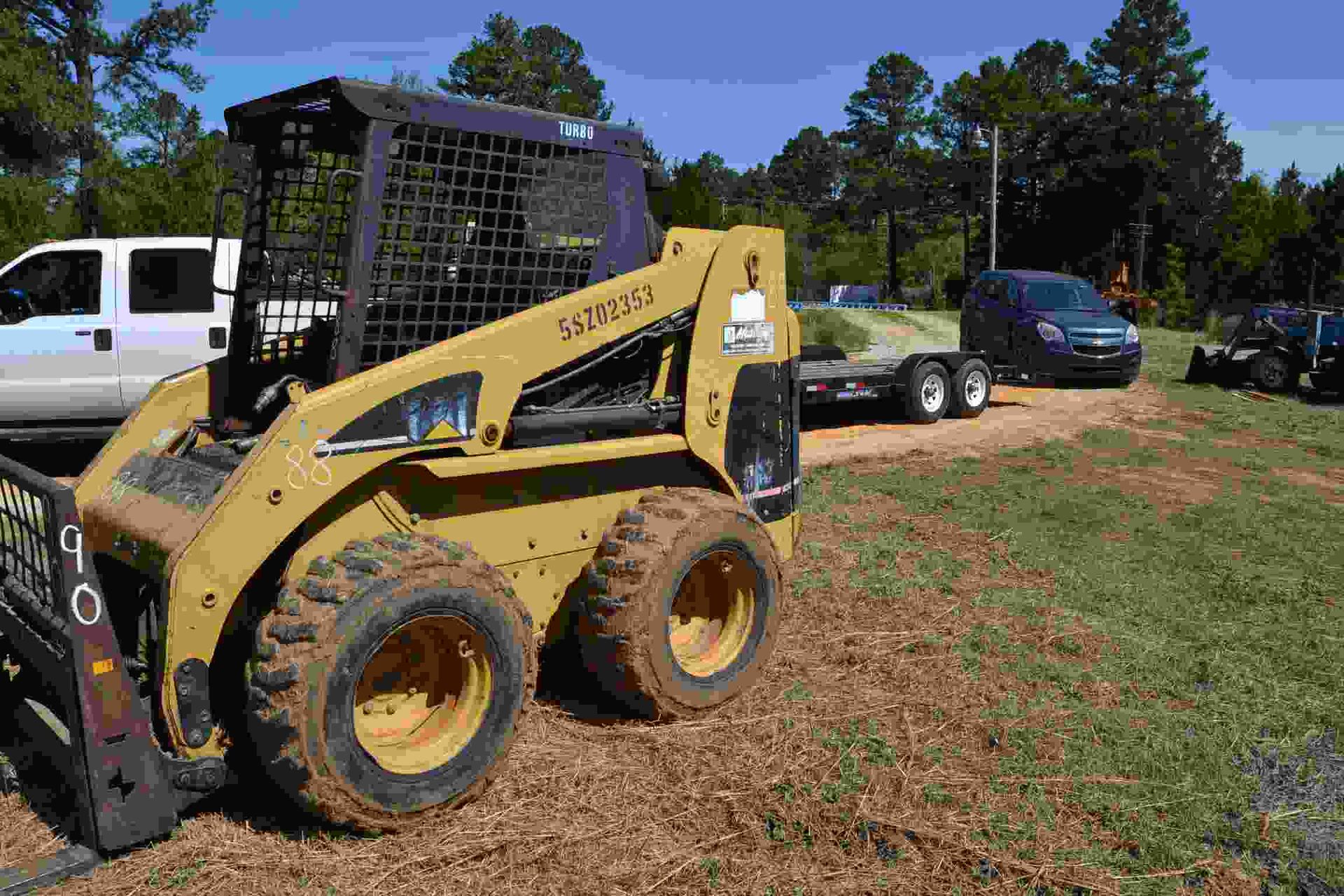 CAT 246 SKID STEER - Image 5 of 5