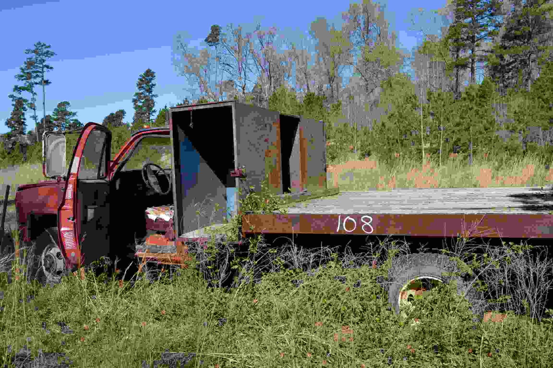 1989 GMC 3500 4X4 FLATBED TRUCK - Image 3 of 4