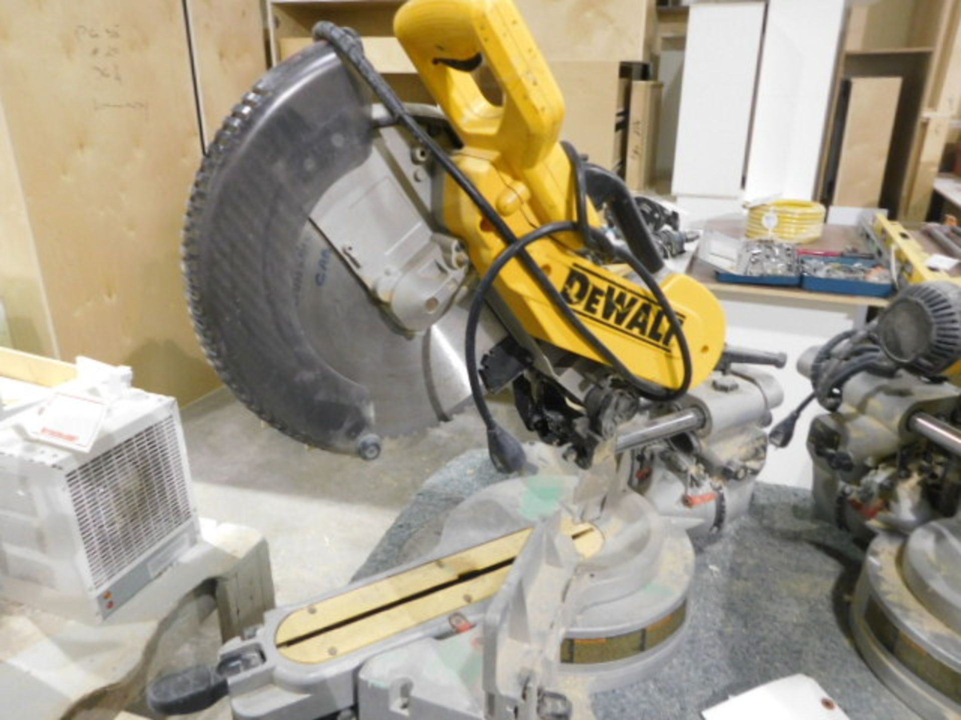 DEWALT MITRE SAW