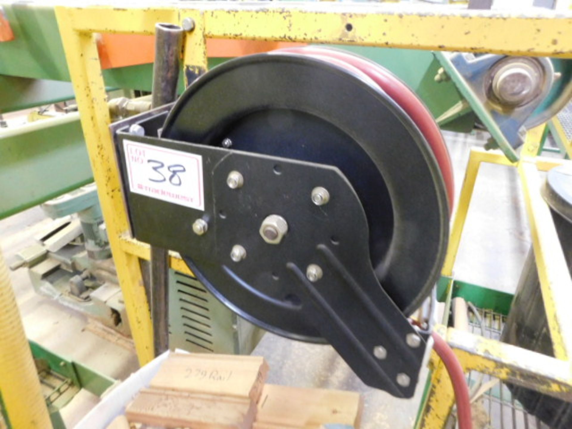 AIR HOSE REEL