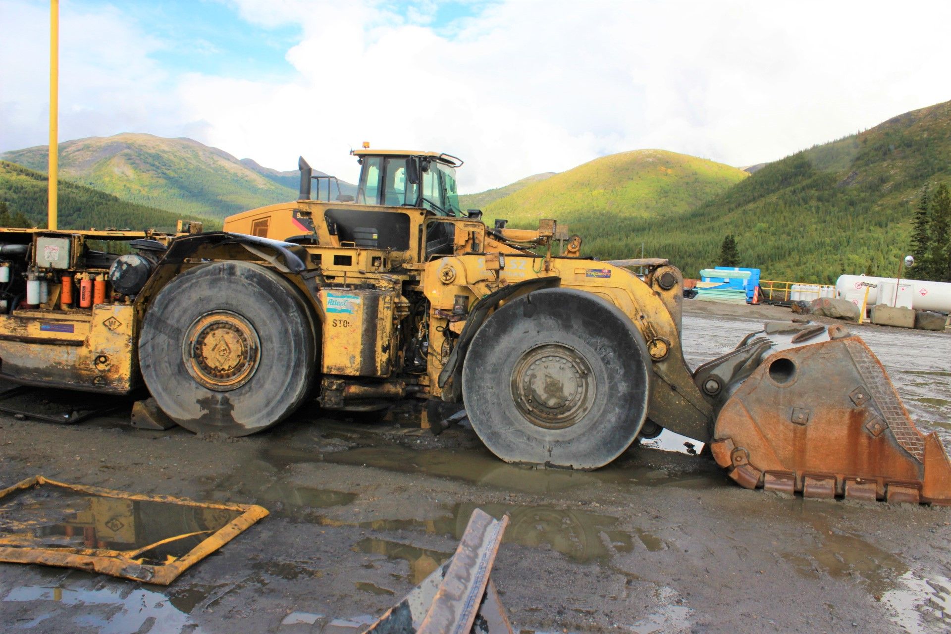 1997 Atlas Copco ST7.5Z LHD Scoop, 7 Yard; S/N DZ17P0256; Meter Shows 7,250 Hrs; (Unit SC001); - Image 2 of 5