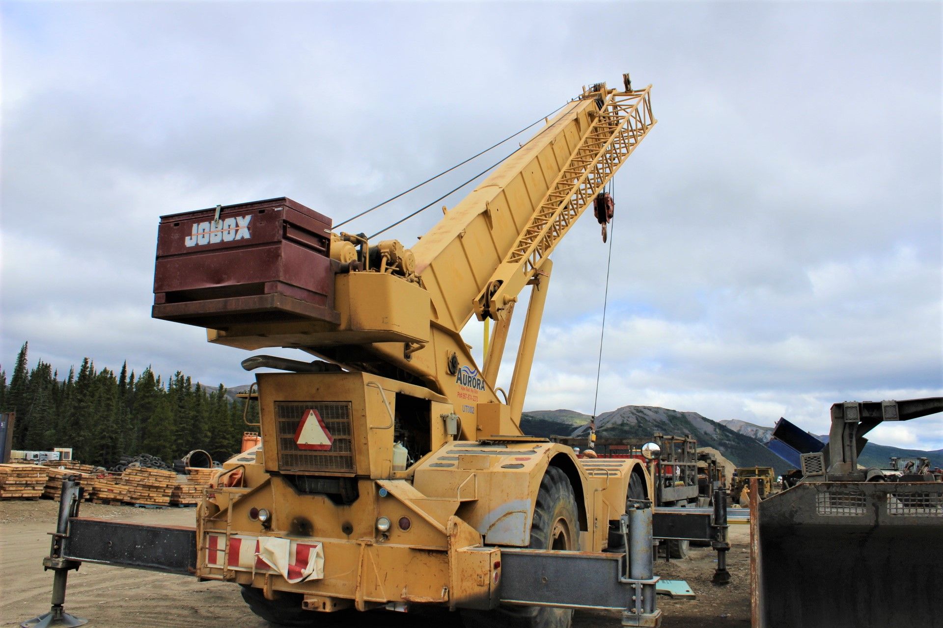 Grove RT735 Rough Terrain Crane, 35 Ton, 112' Max Height, Last Certified 2018; S/N 36158; Meter - Image 6 of 8