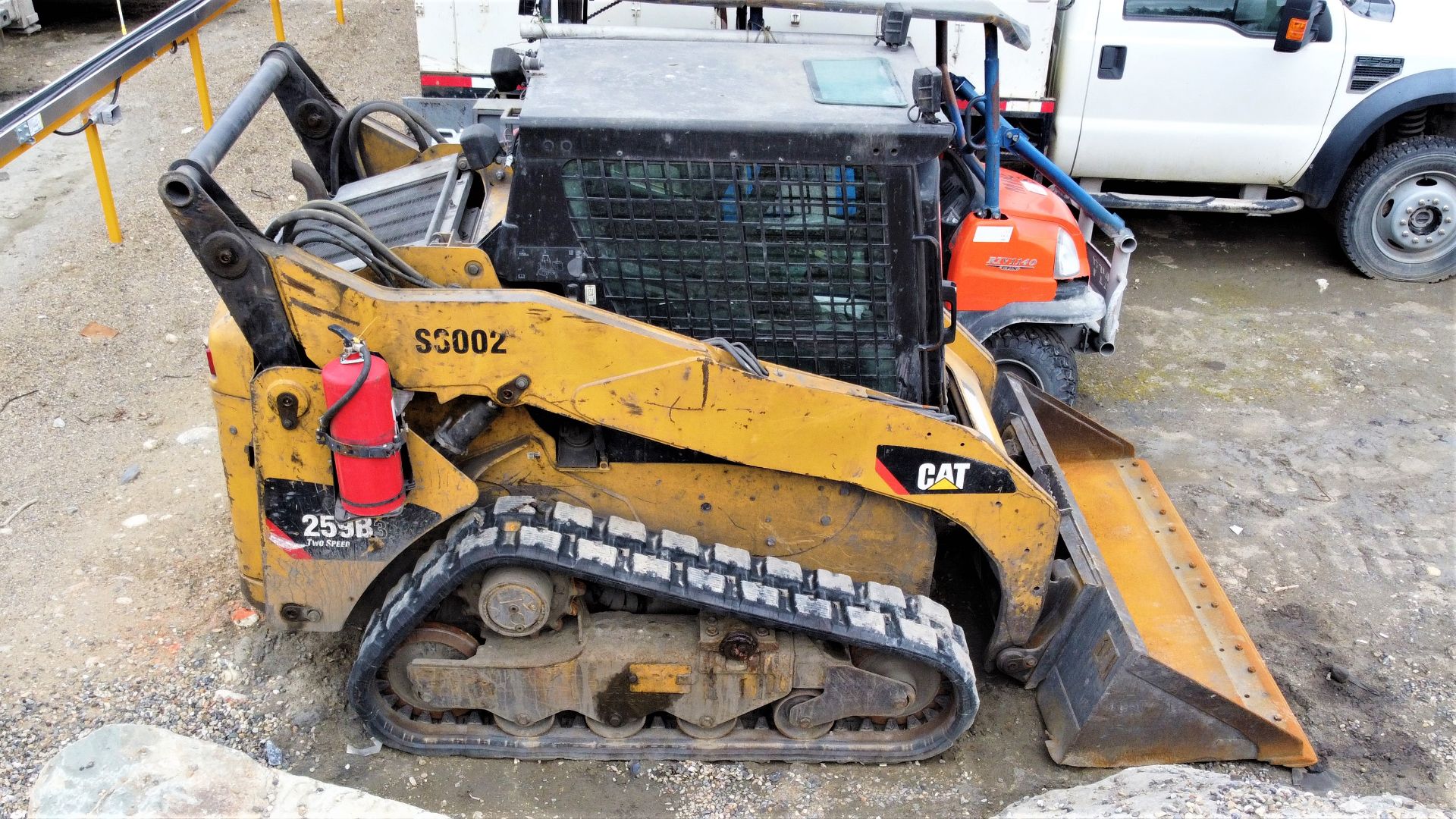 2012 Cat 259B3 Skidsteer, EROPS, Bucket, New Tracks; S/N YYZ02397; Meter Shows 8,806 Hrs; (Unit - Image 6 of 6